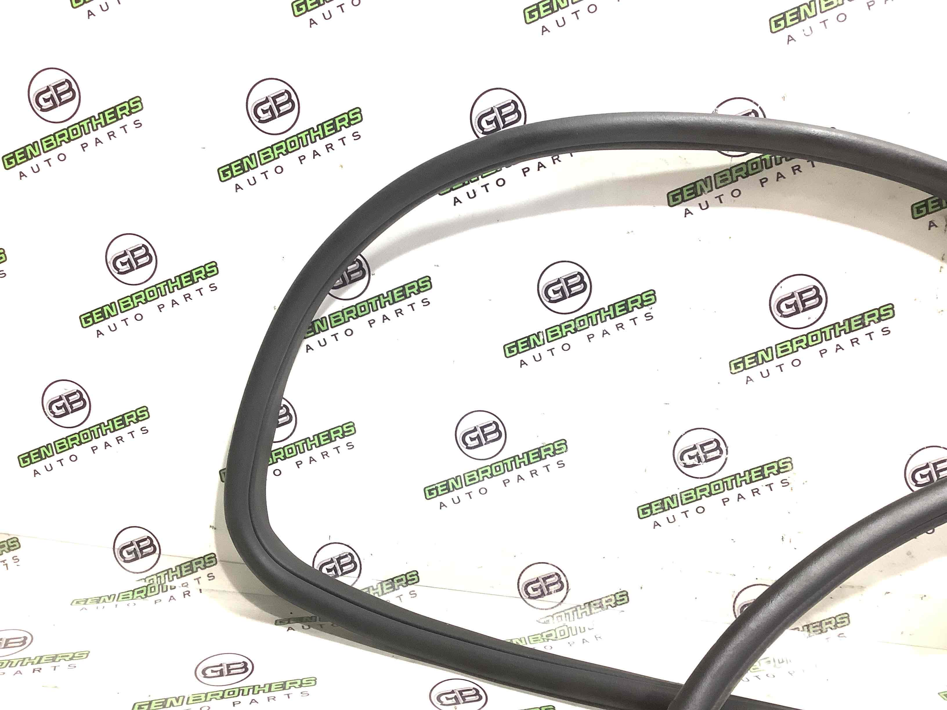 Ущільнювач скла, двері