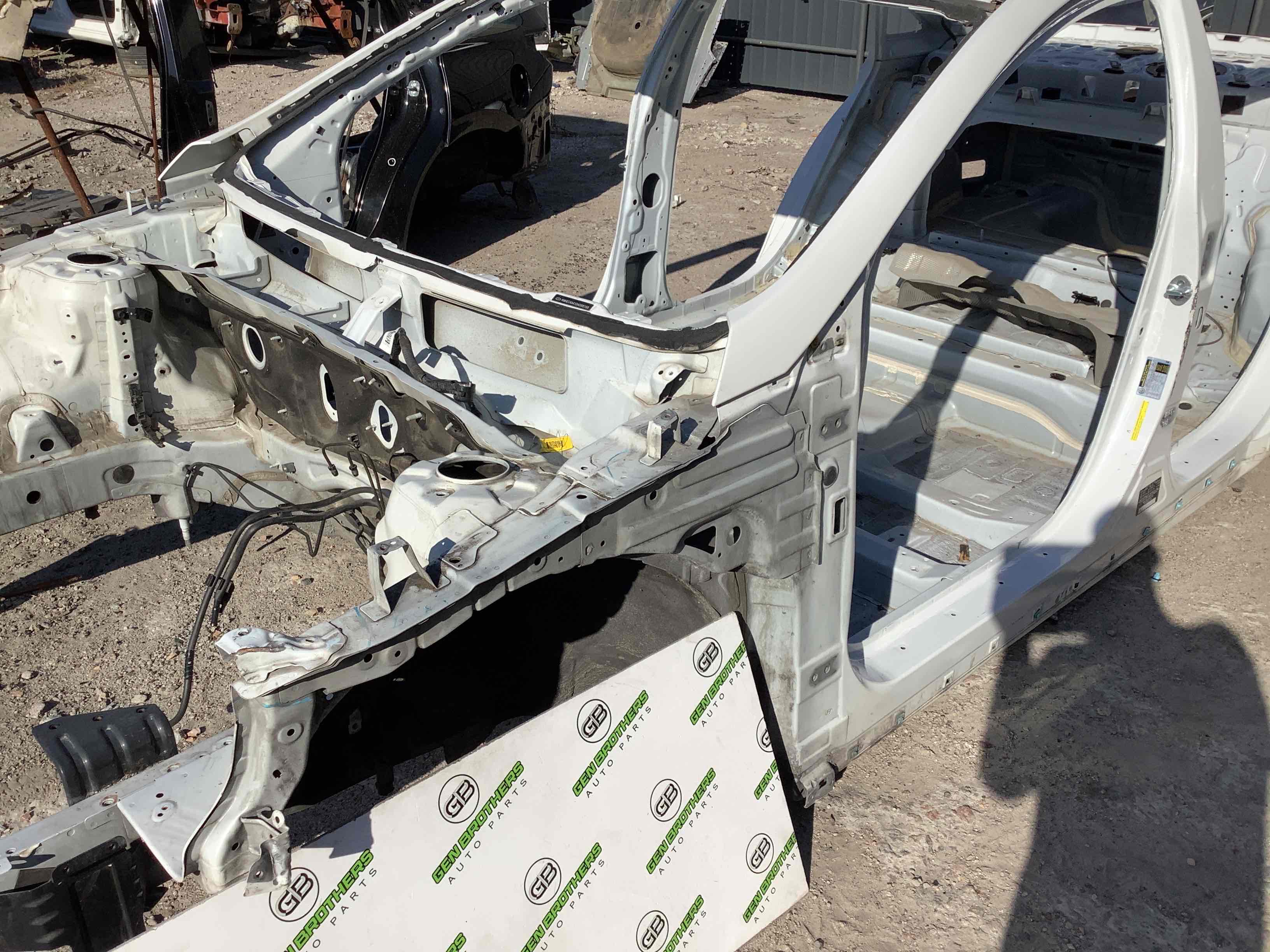 Чверть передня ліва