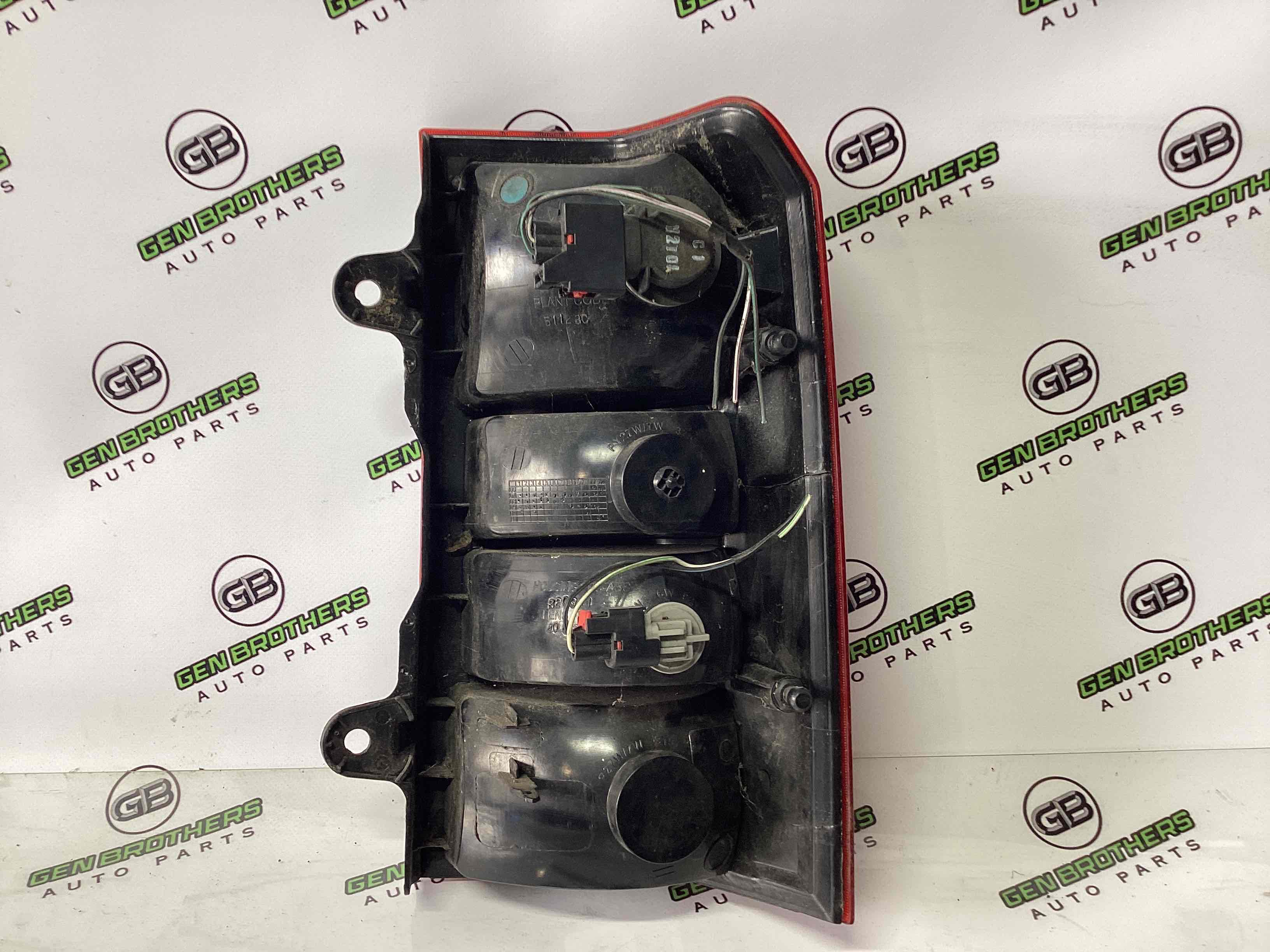 Ліхтар задній лівий