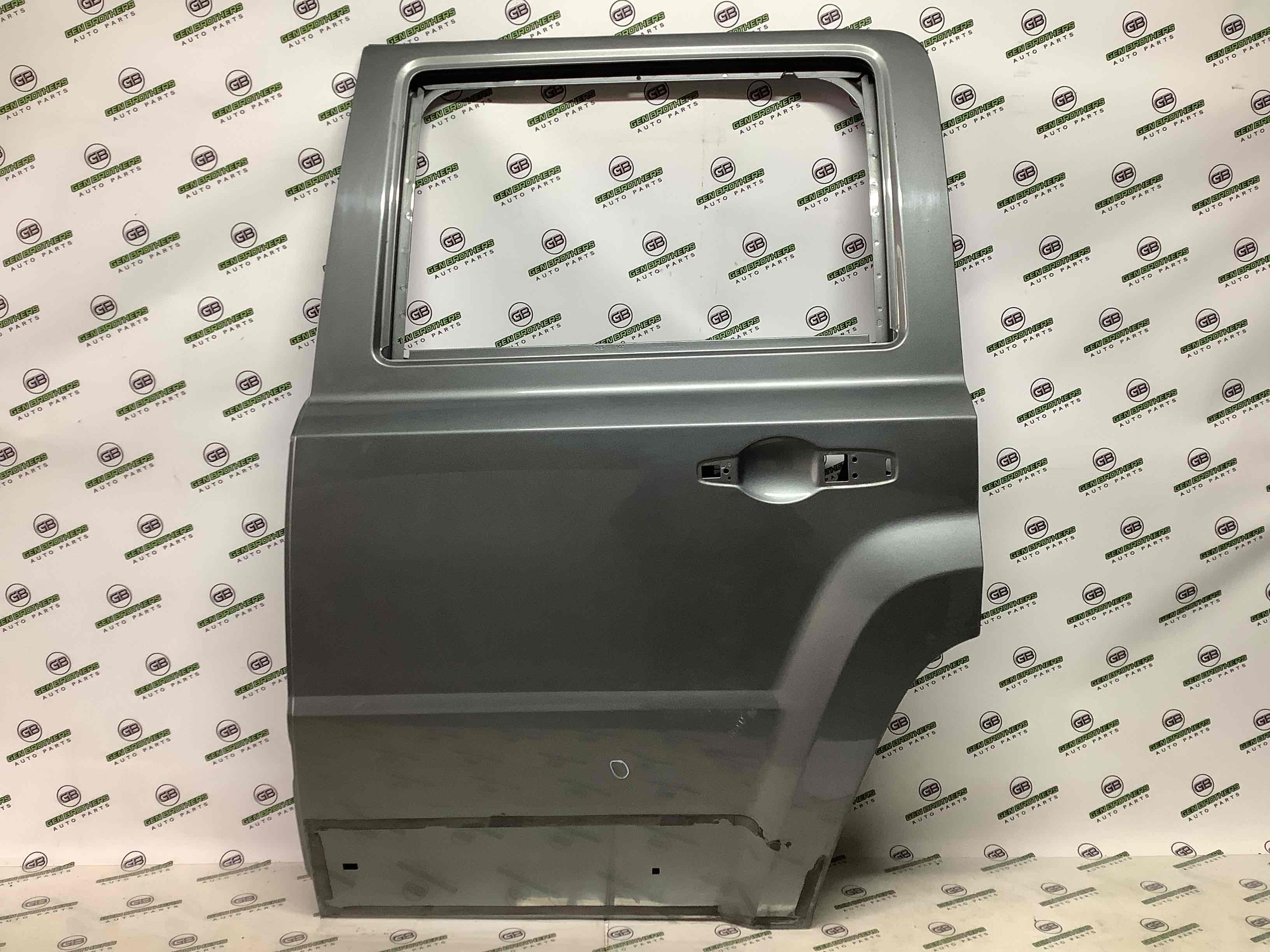 Двері задні ліві