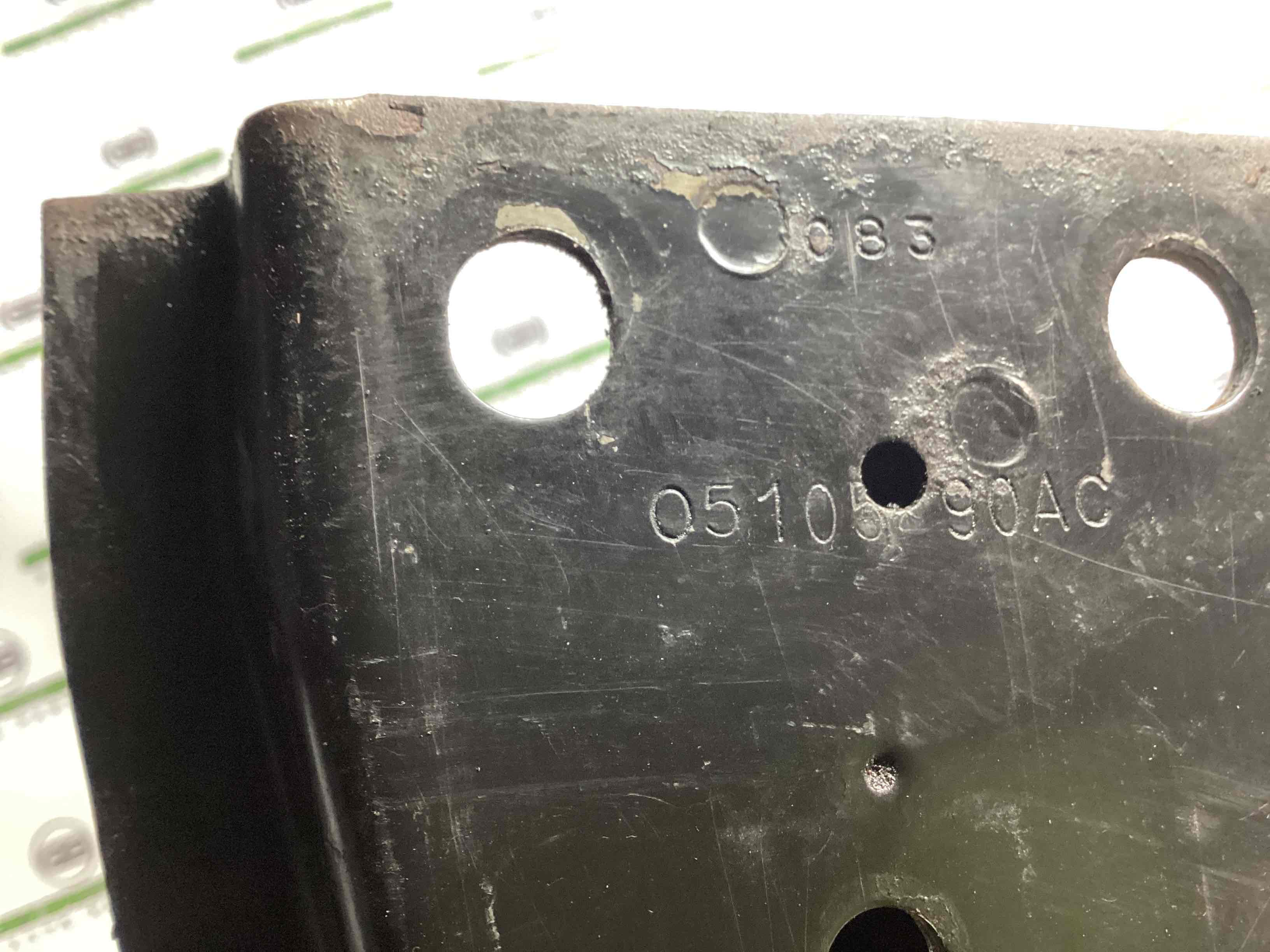 Балка підвіски передня підрамник