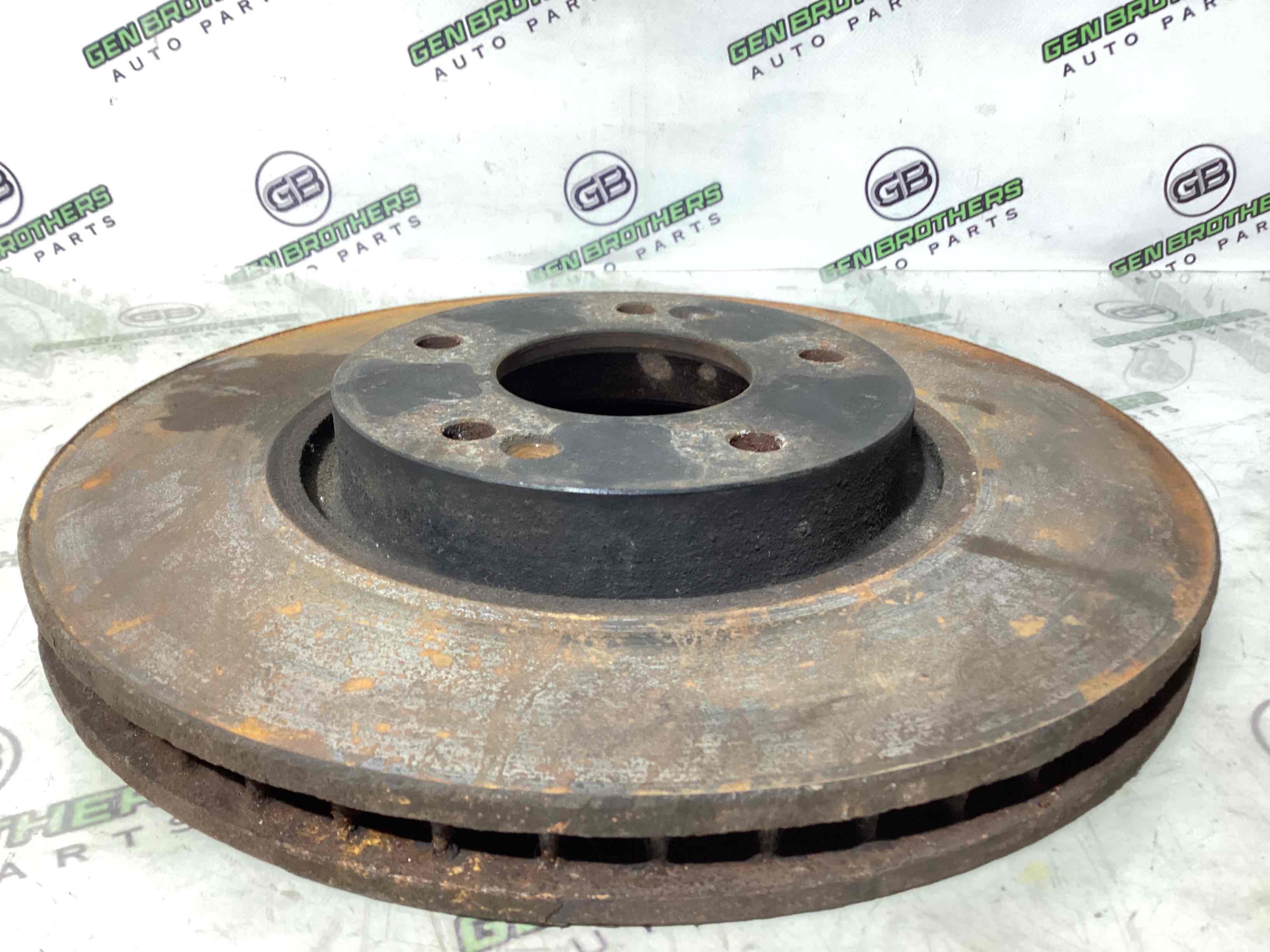 Гальмівний диск передній