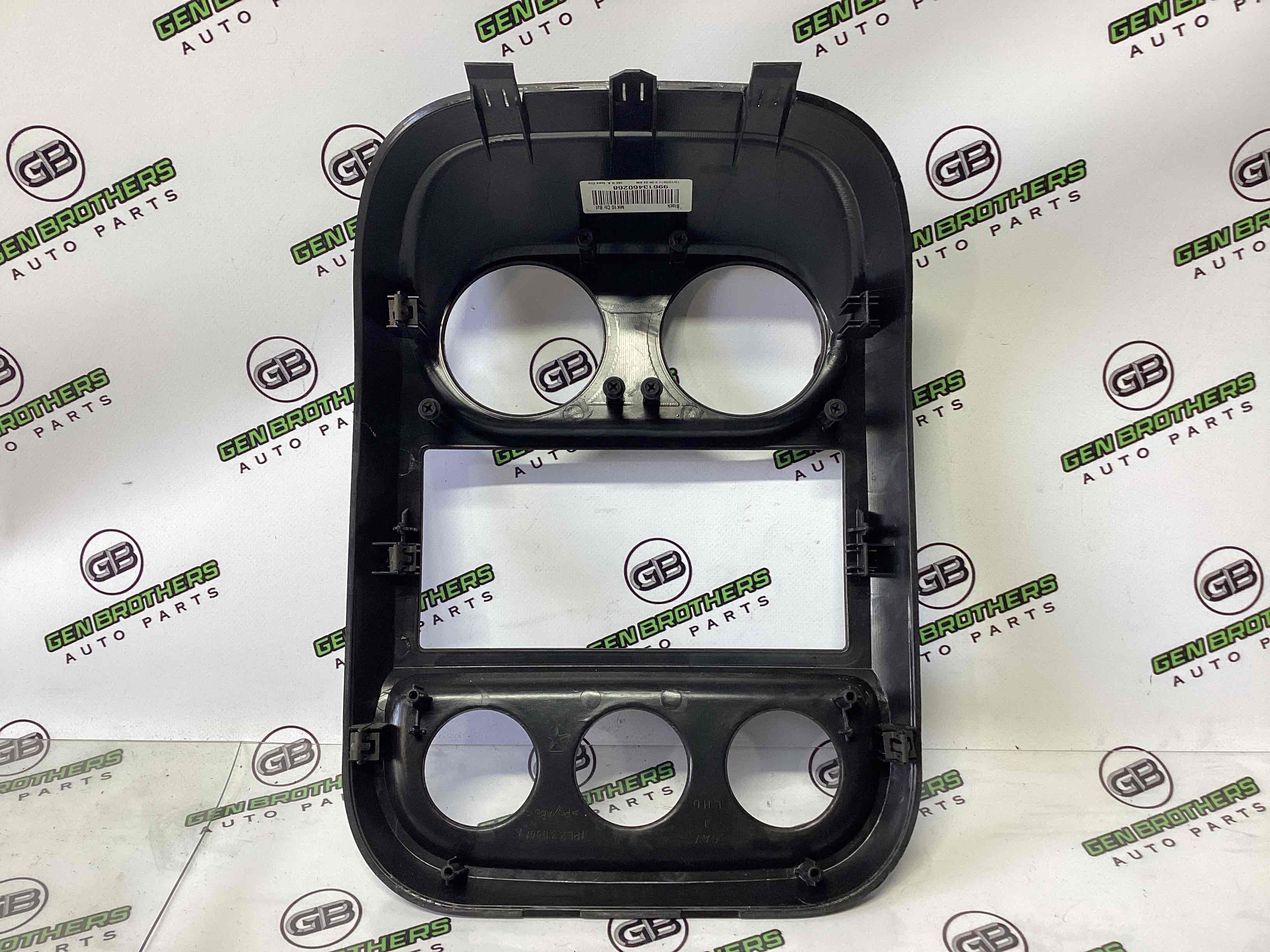 Рамка магнітоли