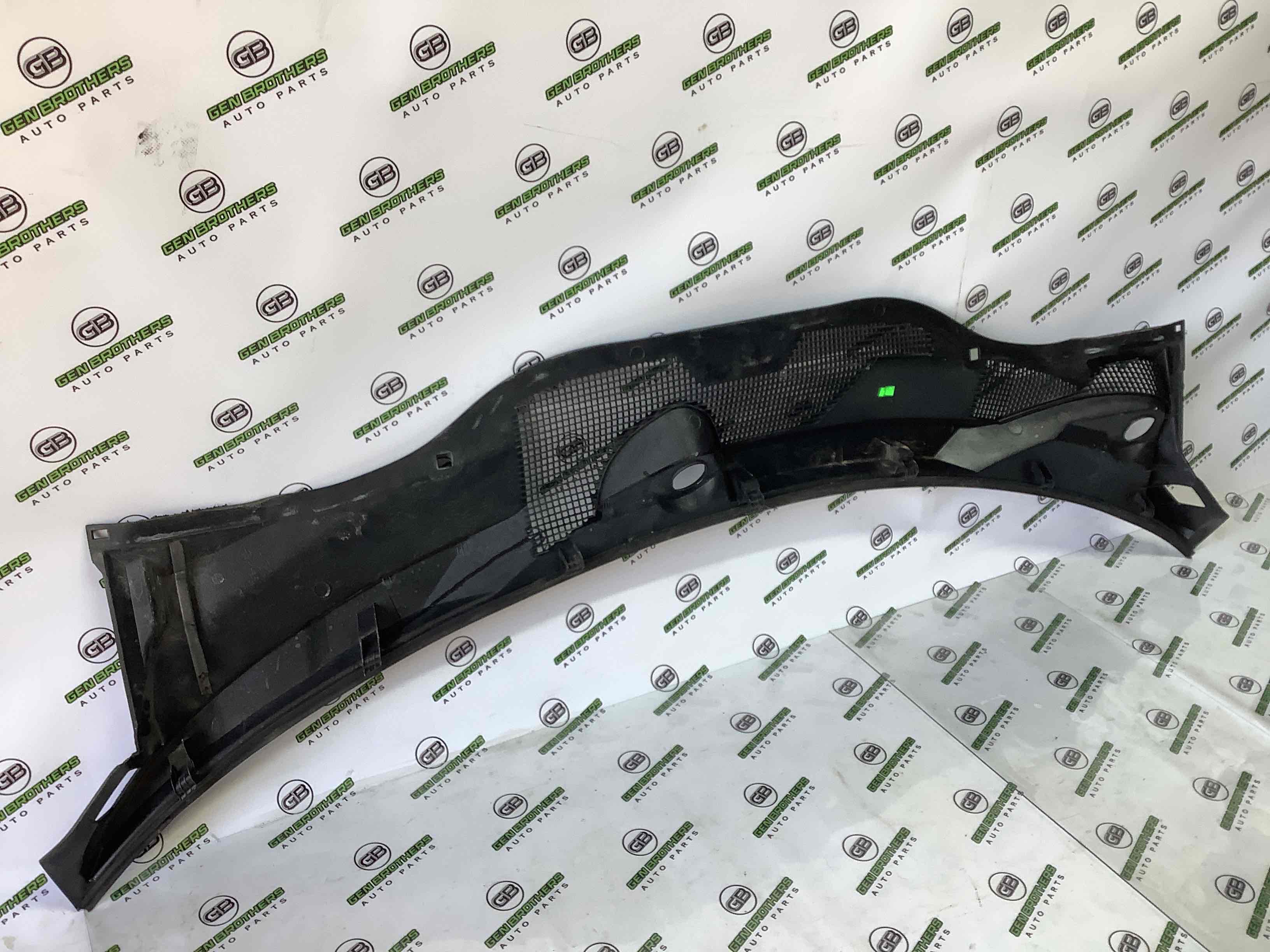 Жабо трапеції двірників, кріплення жабо