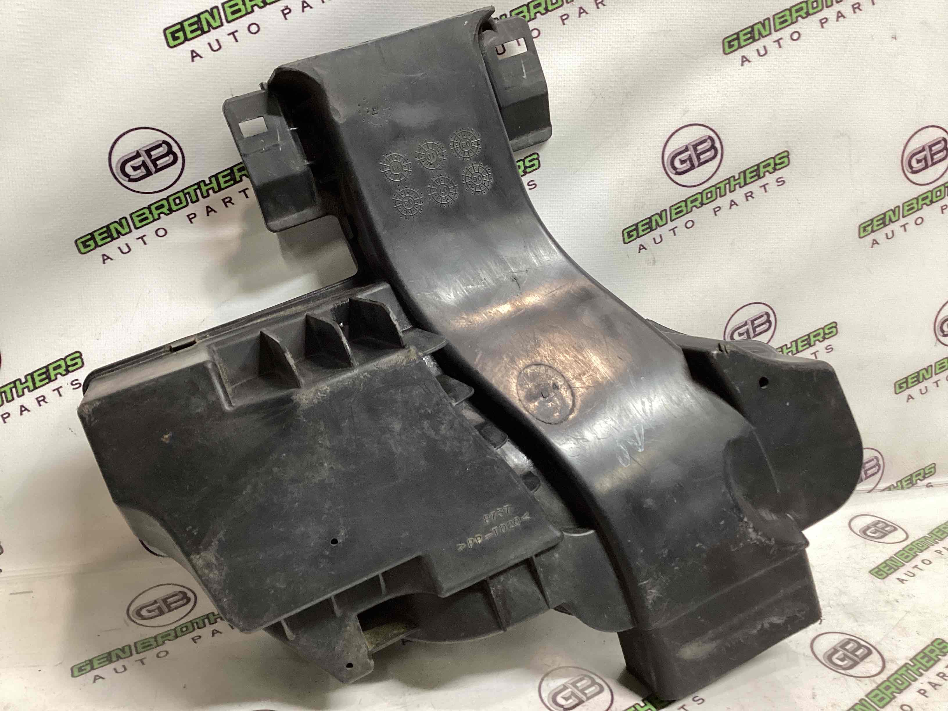 Патрубок повітряного фільтра