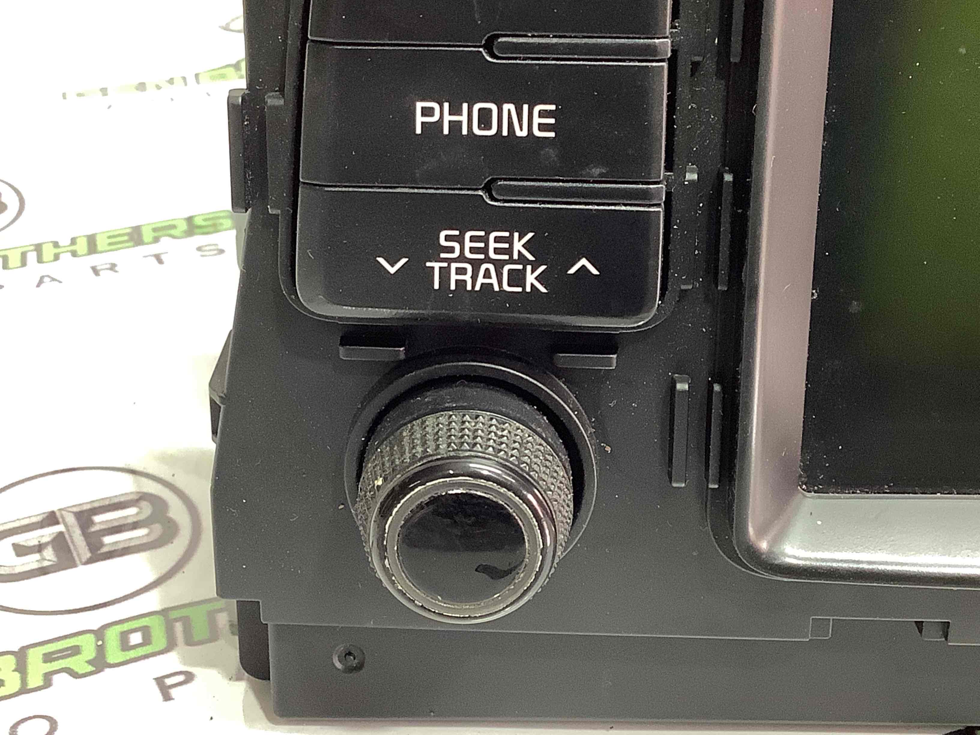 Блок радио, связи, магнитола, орган упр.