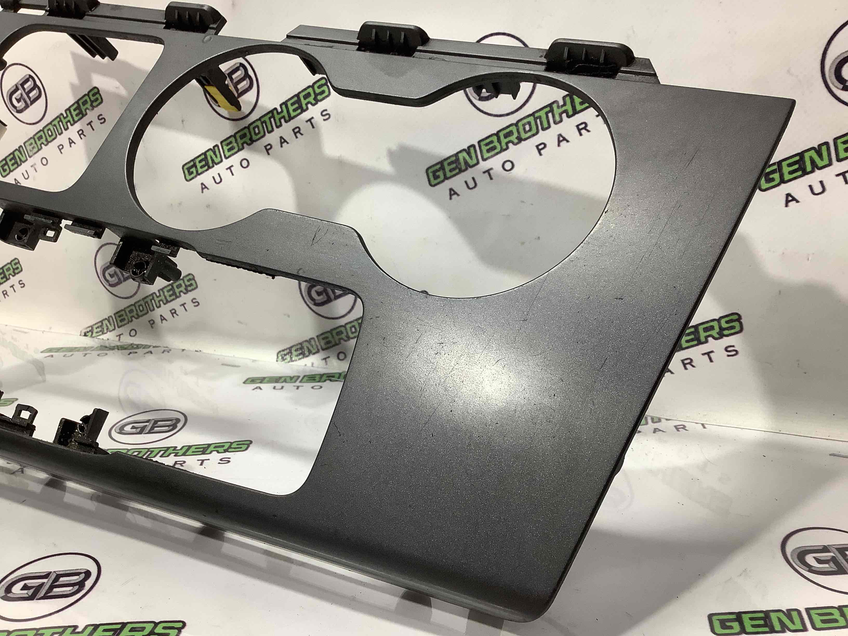 Отделка центральной консоли