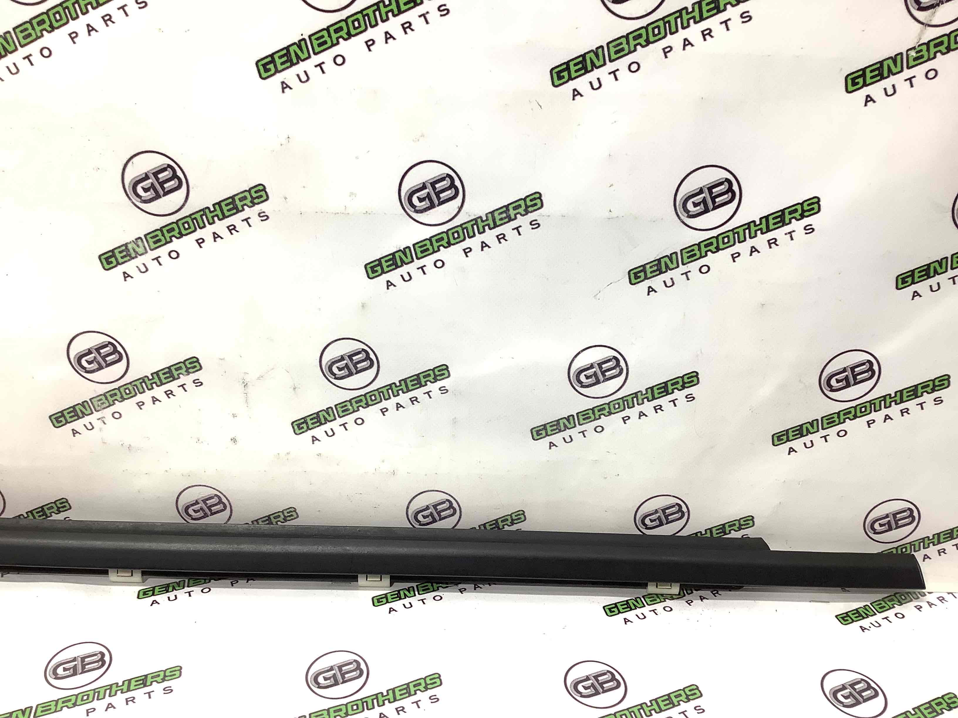 Уплотнитель стекла, двери