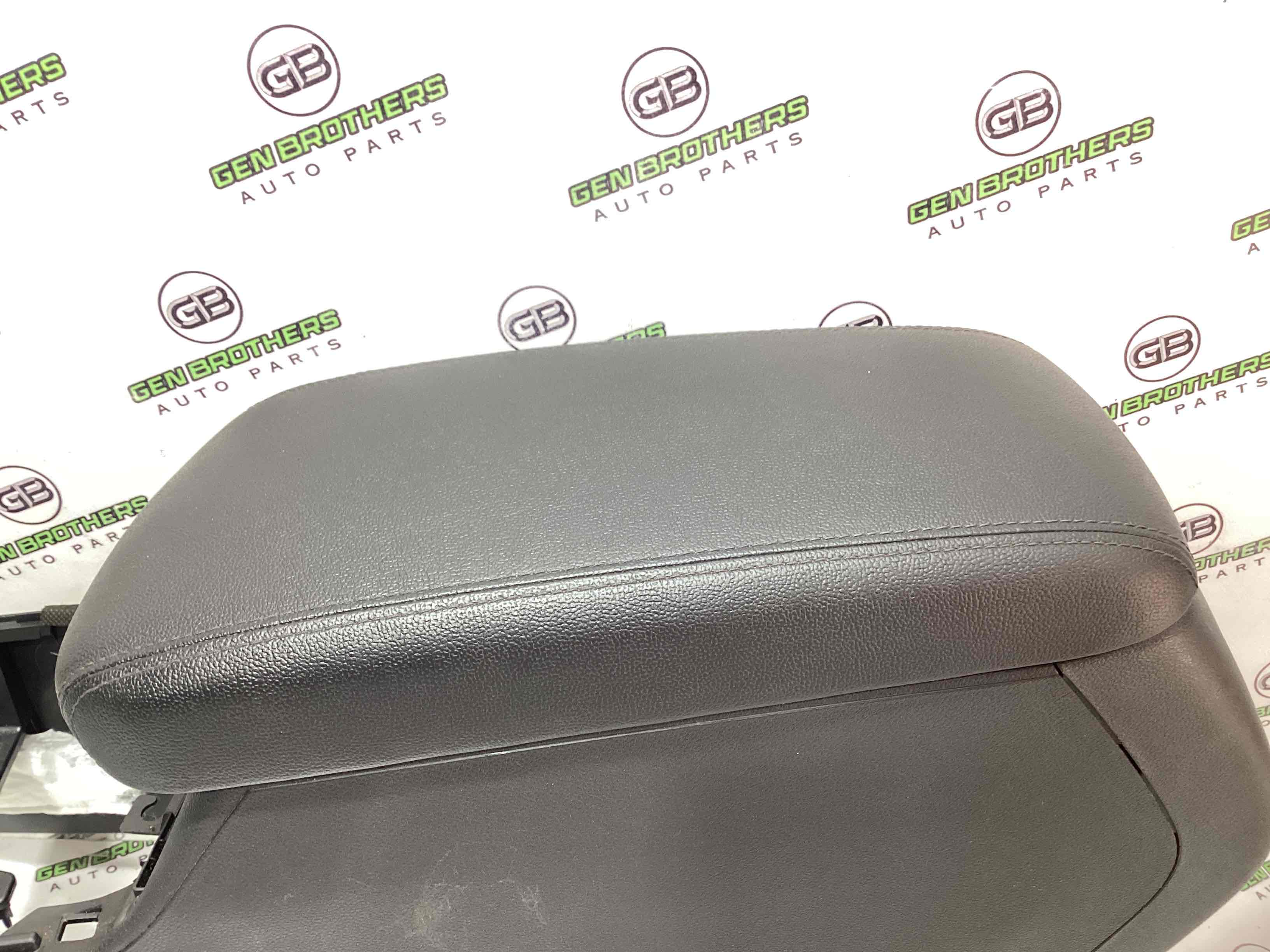 Подлокотник