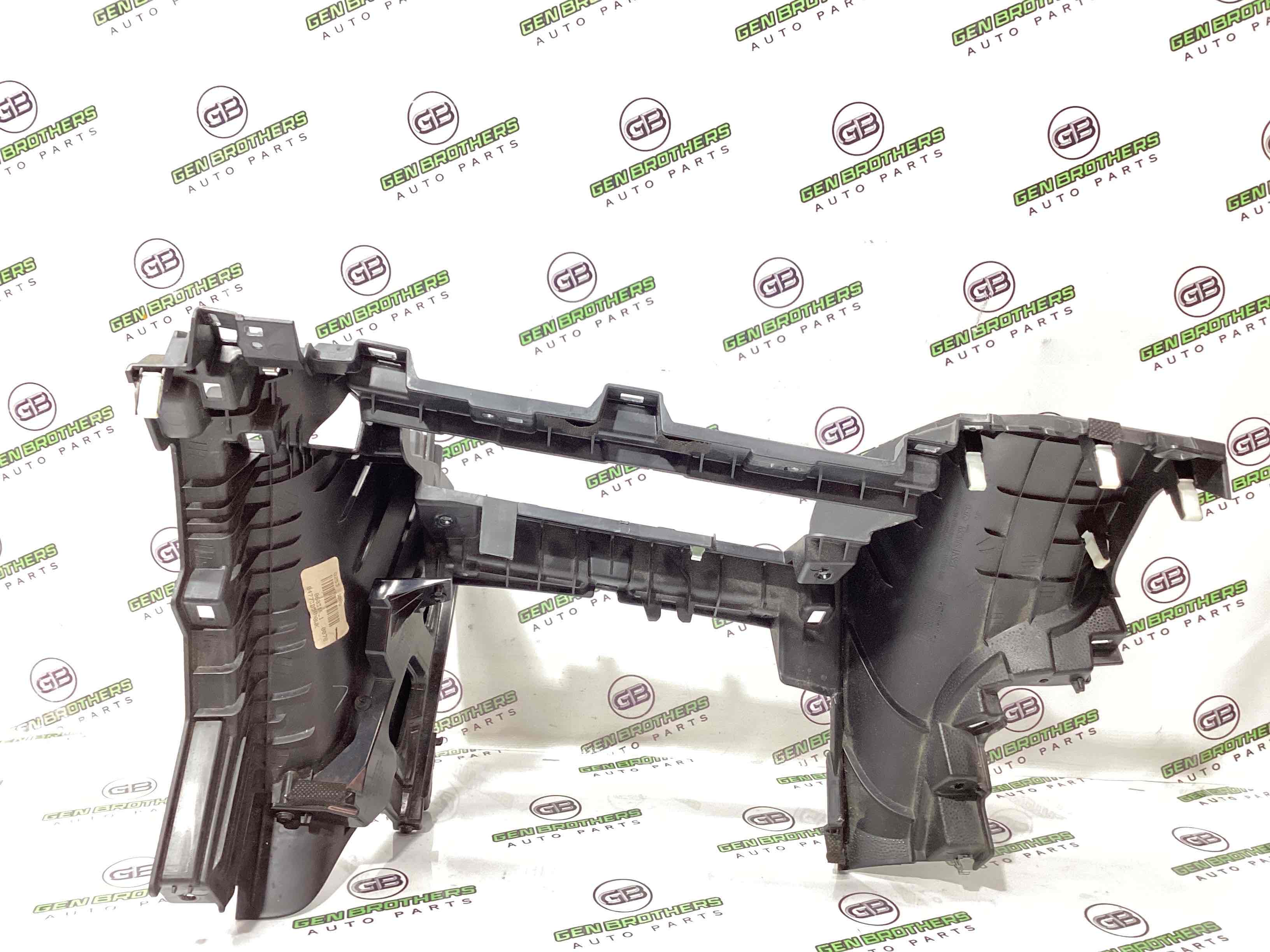 Отделка центральной консоли