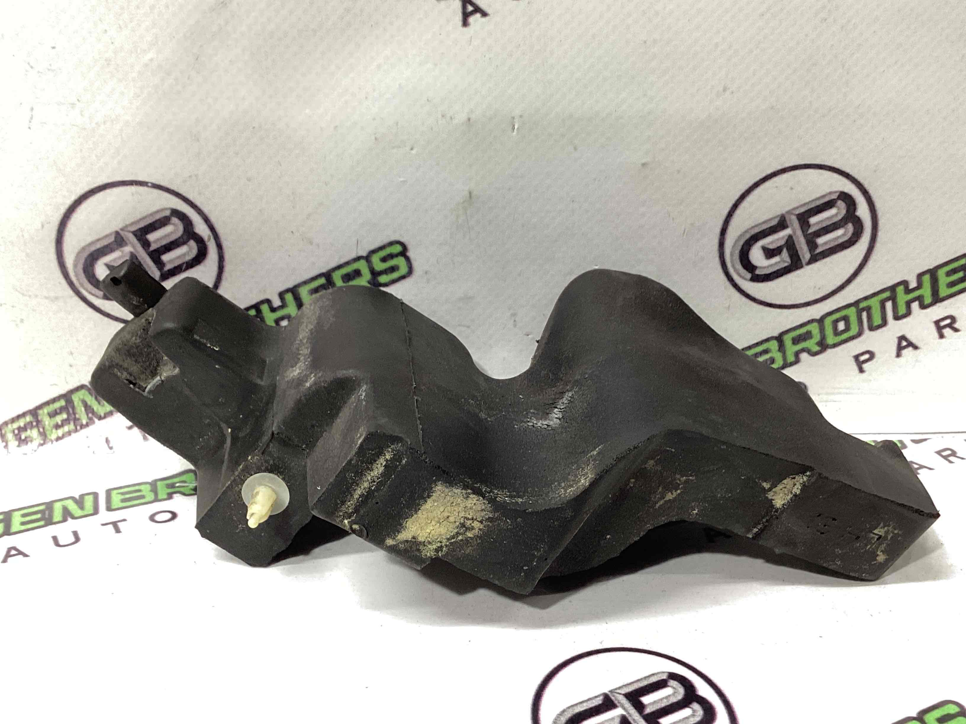 Уплотнитель капота, изолятор, шуба