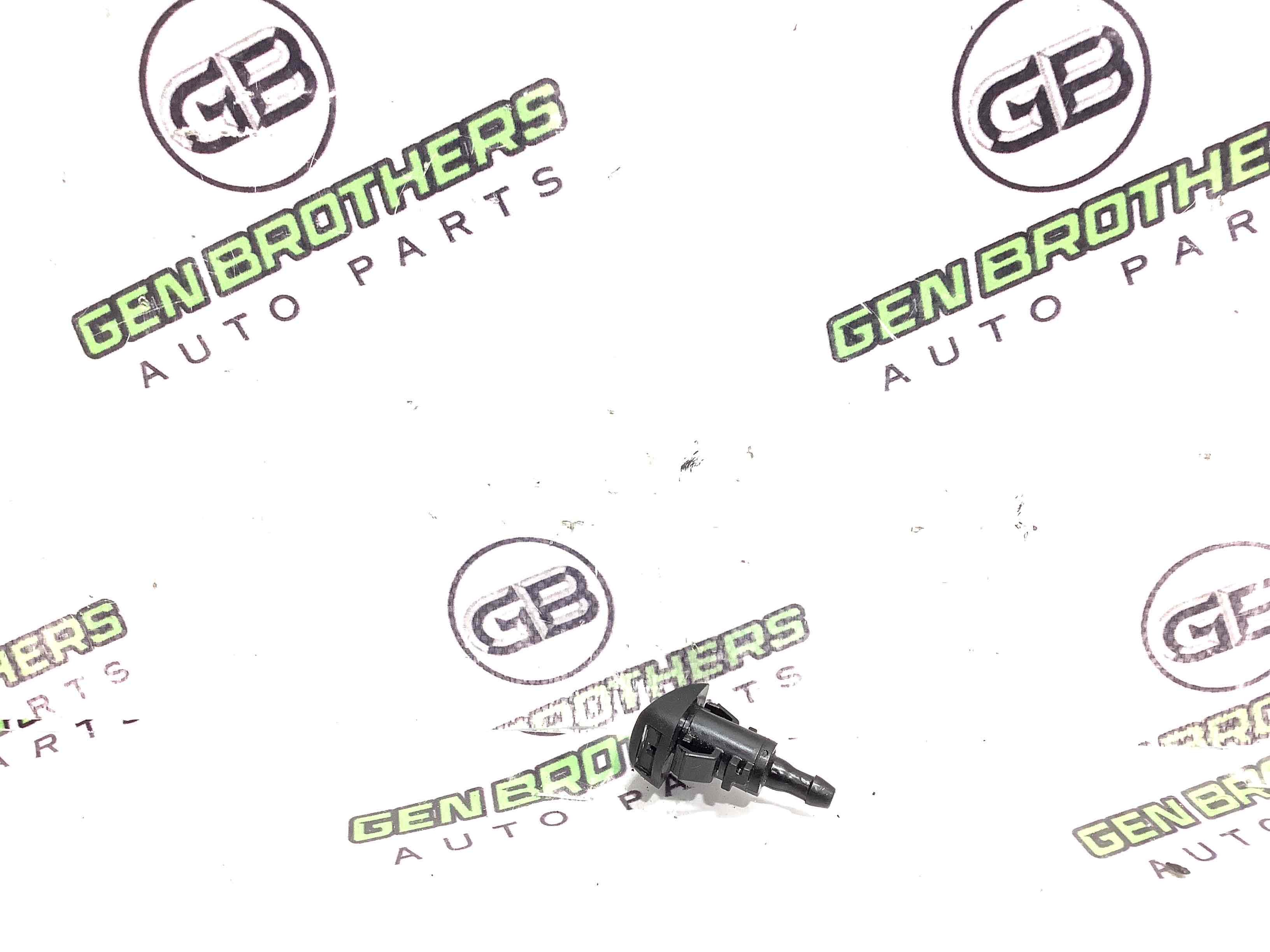 Форсунка омывателя, насос омывателя, шланг омывателя