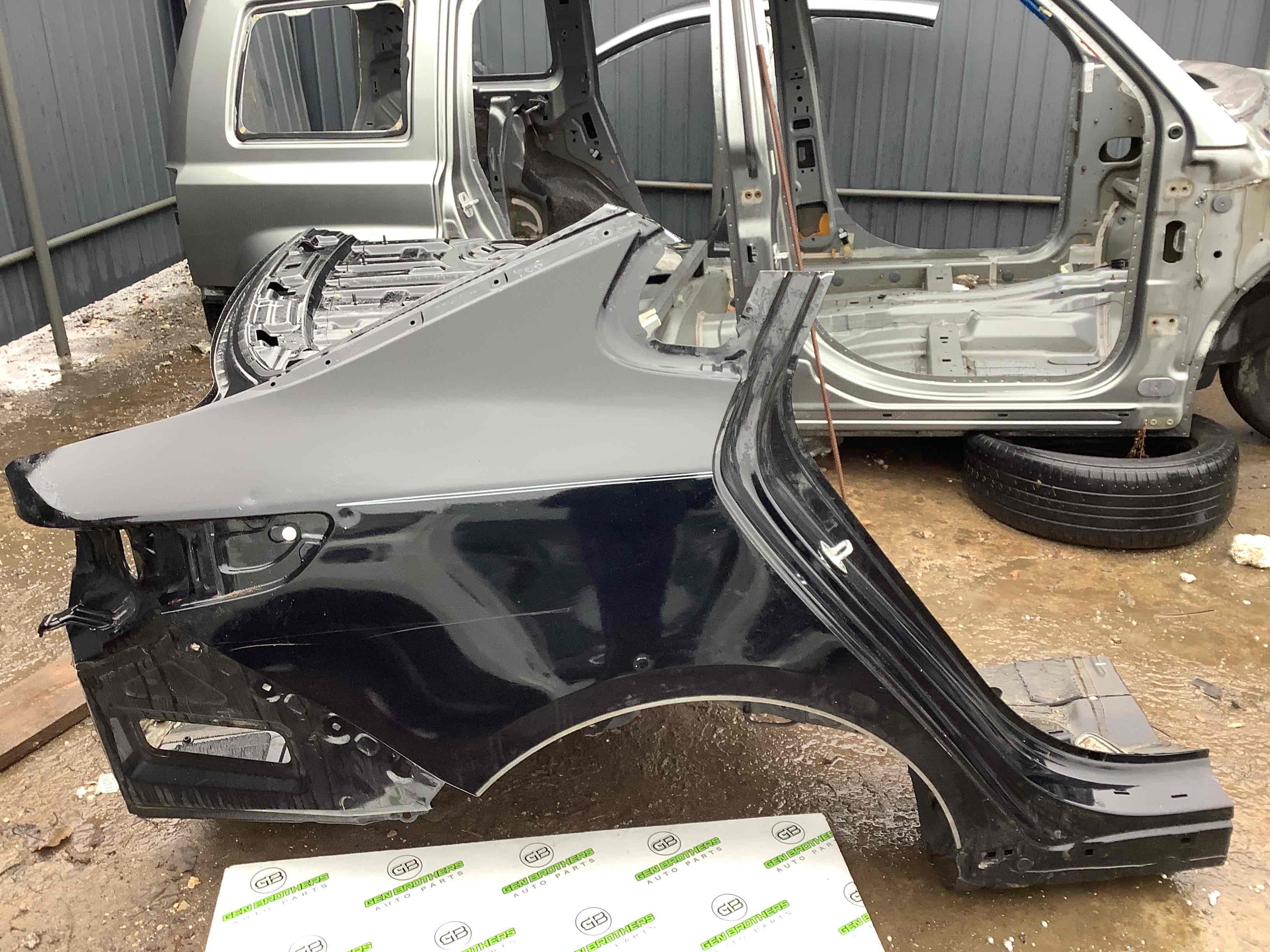 Четверть задняя правая