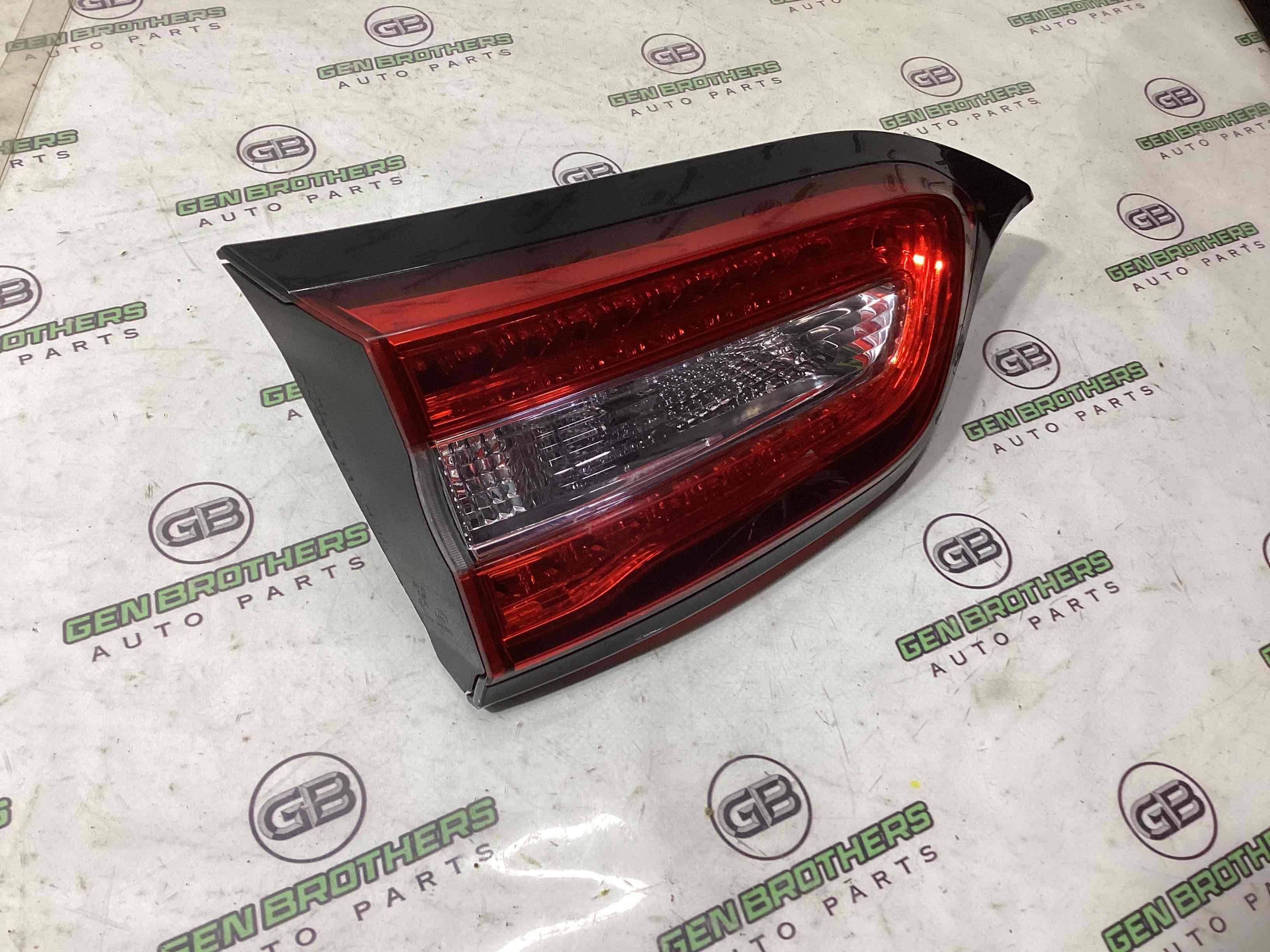 Ліхтар задній лівий