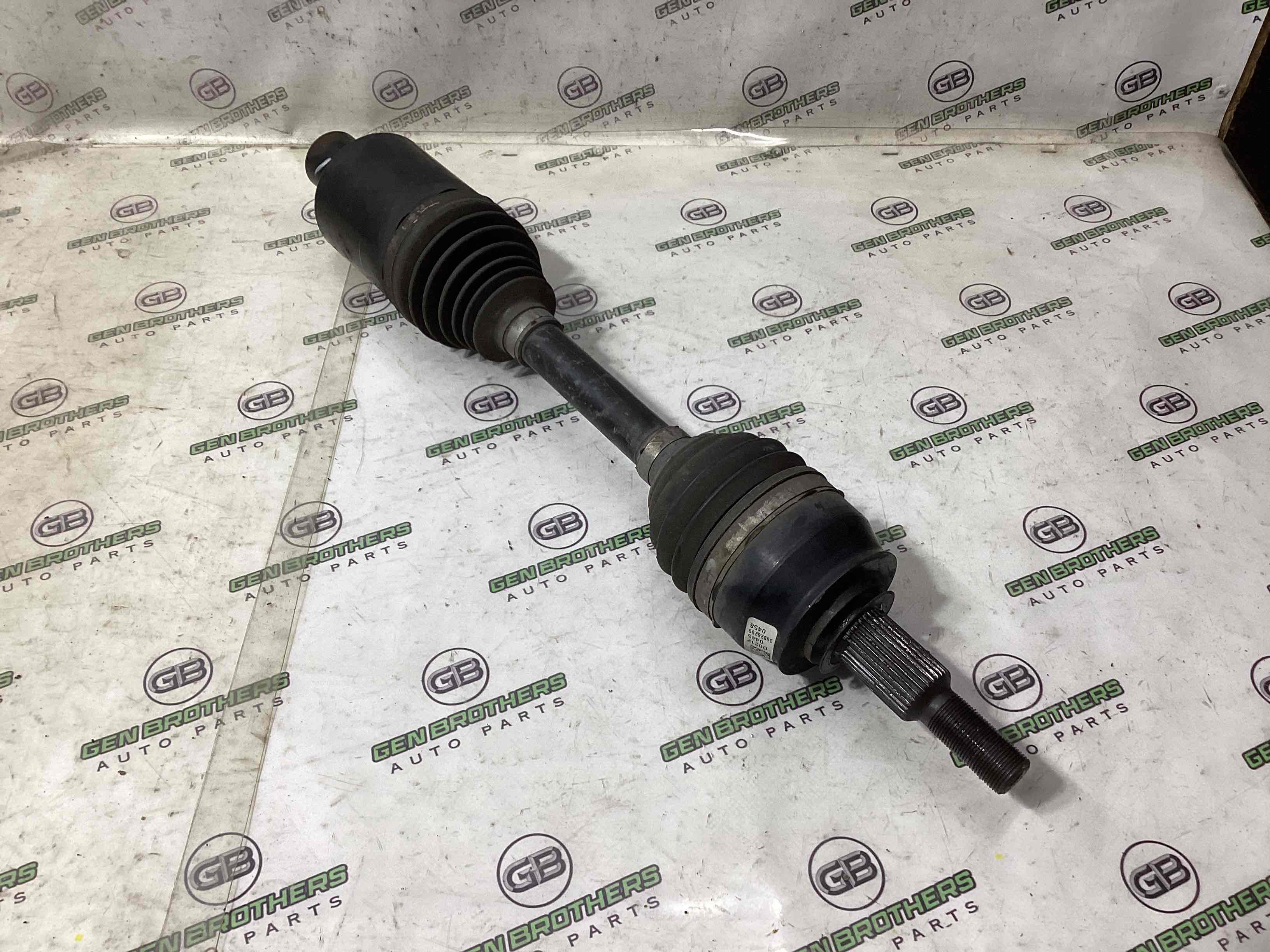 Напіввісь задня ліва