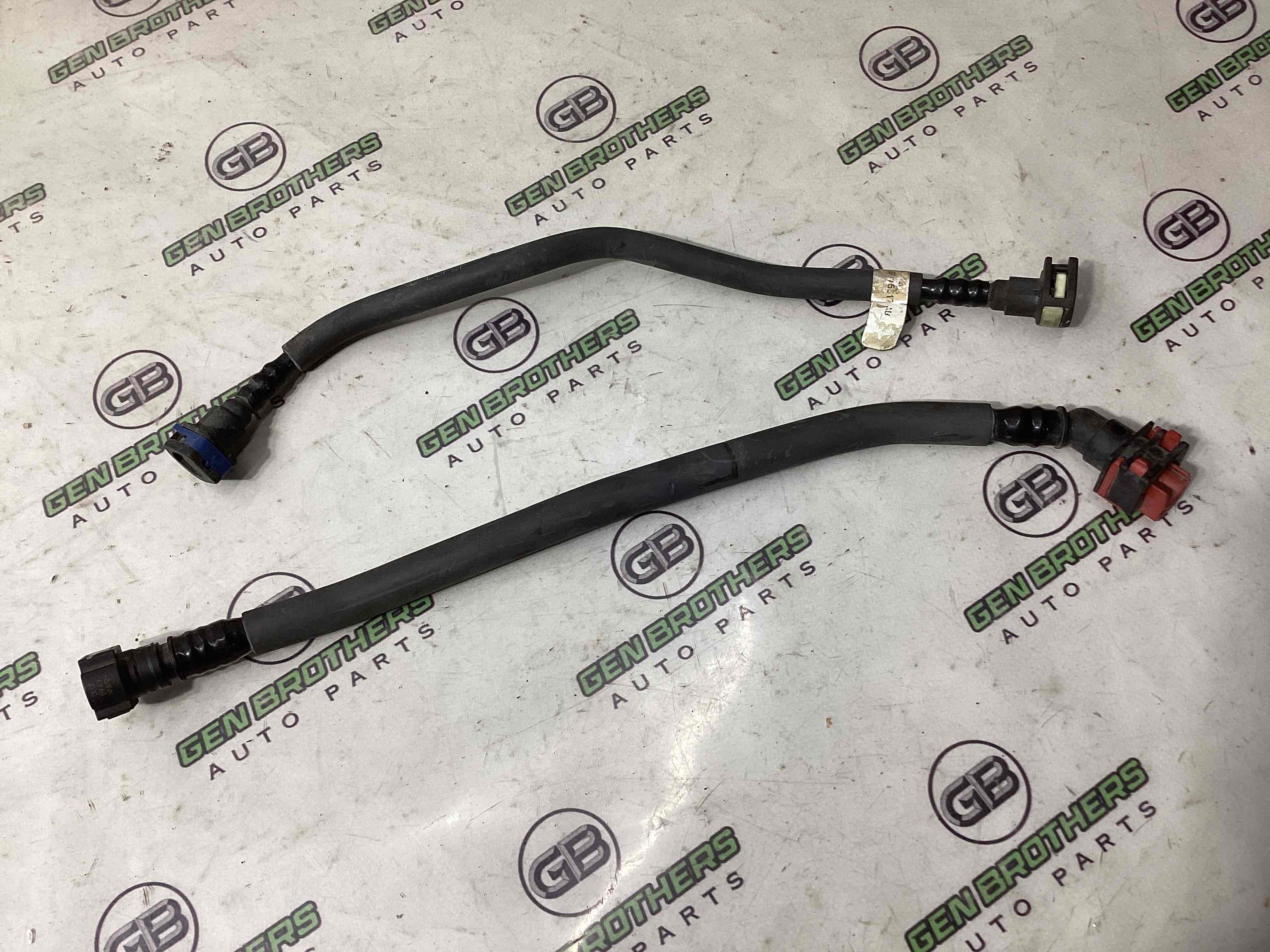 Трубка паливна