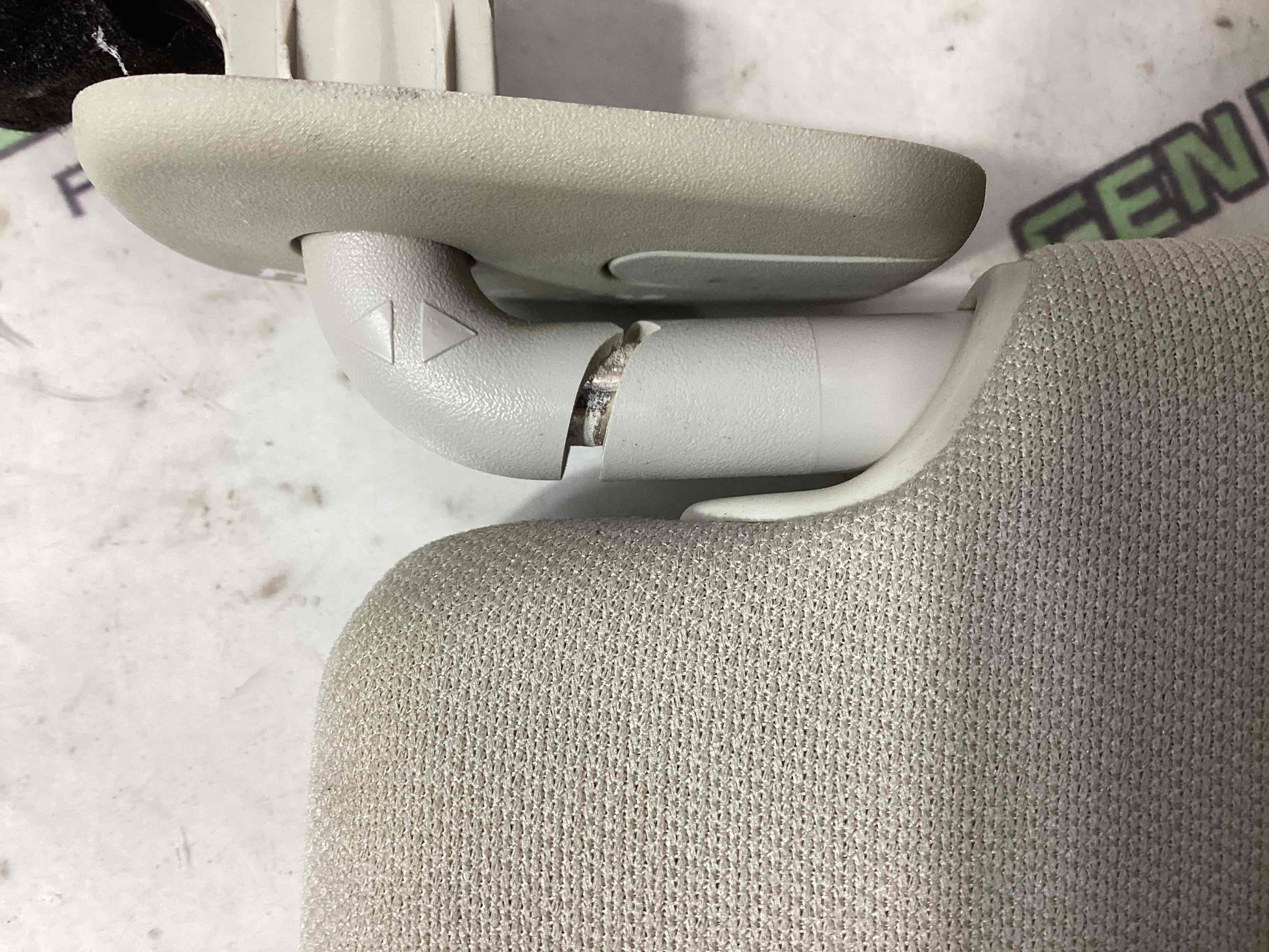 Козирок сонцезахисний