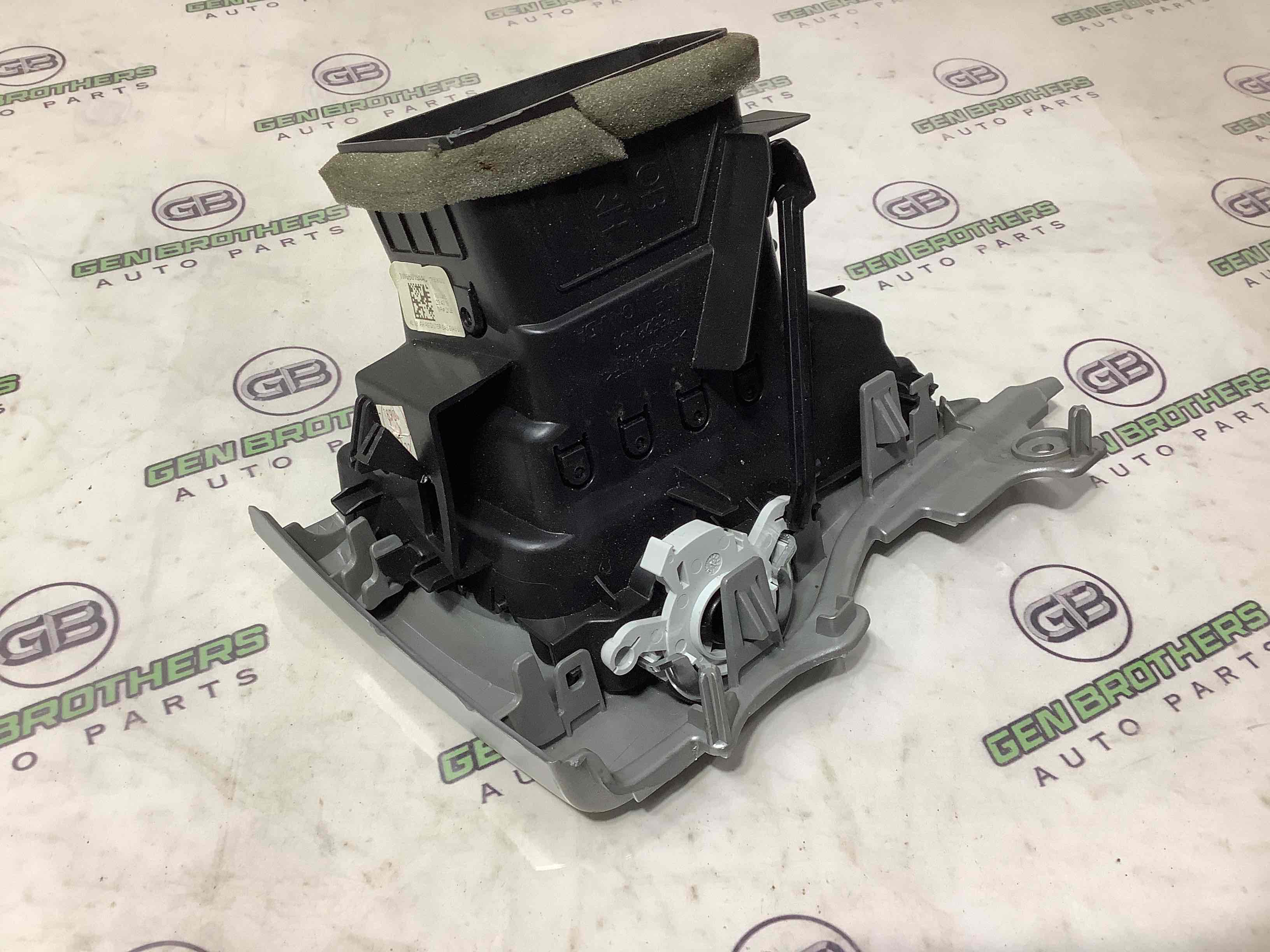 Дефлектор обдування салону