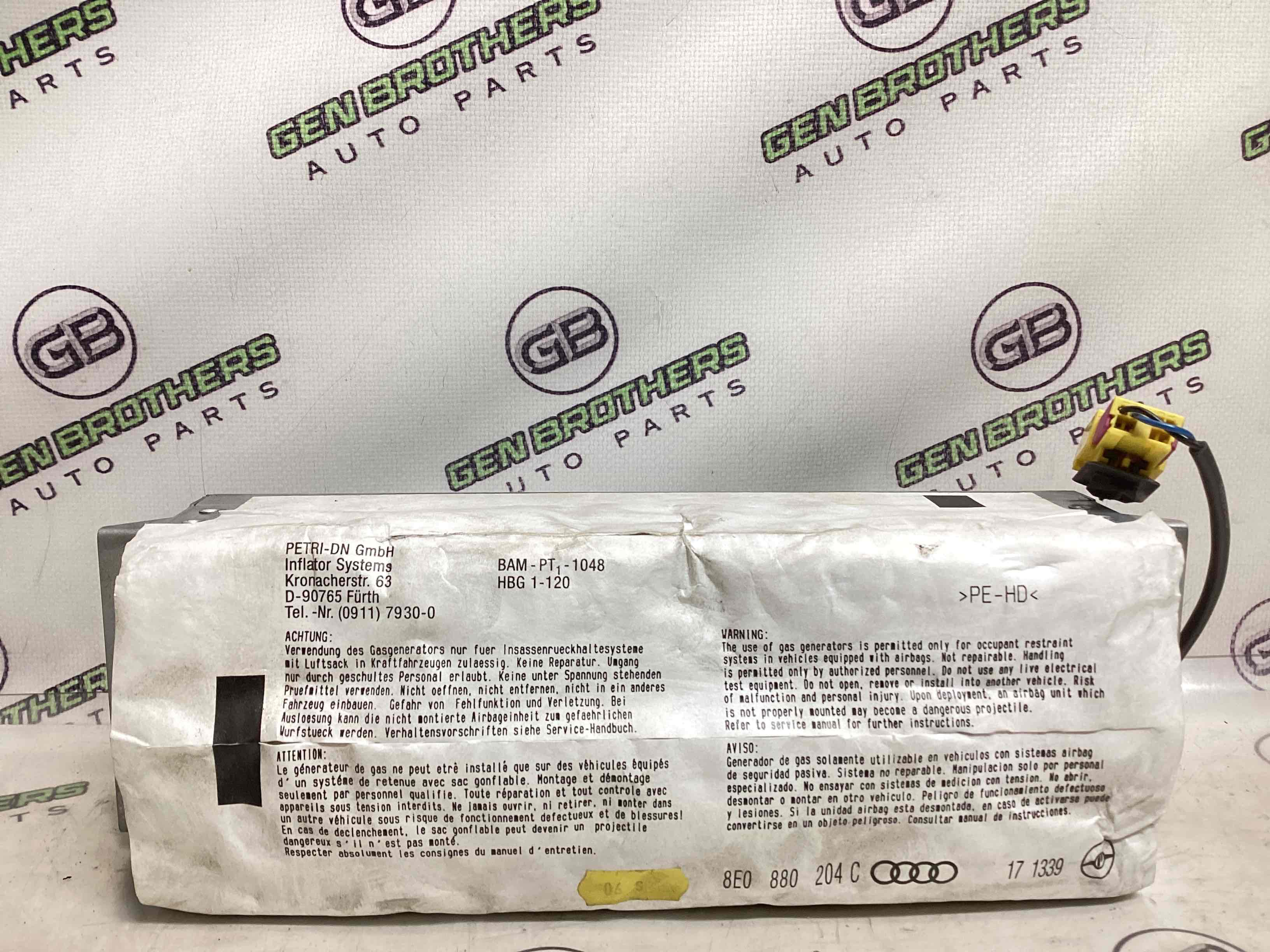 Подушка безпеки пасажира торпедо