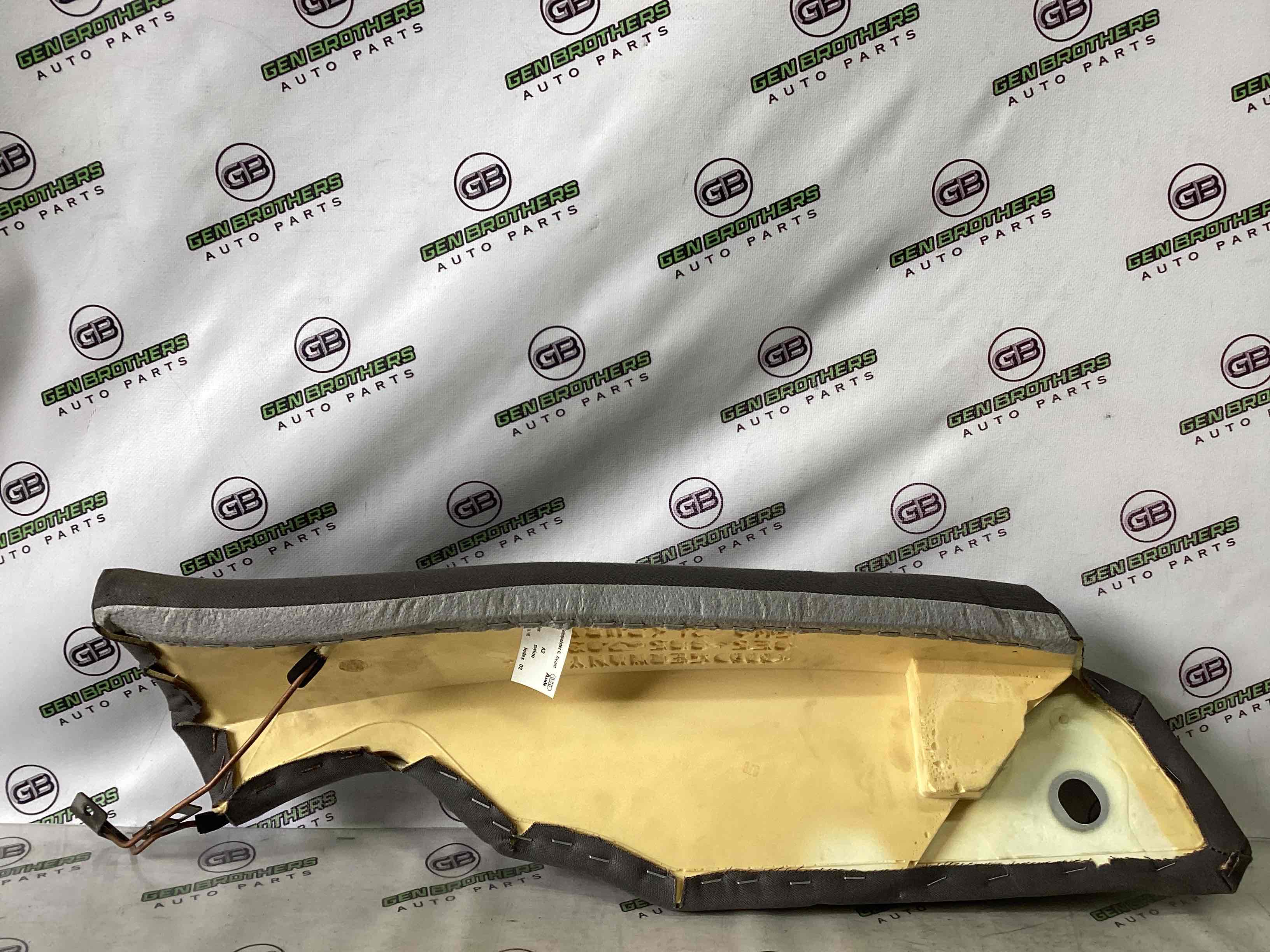 Обшивка салону