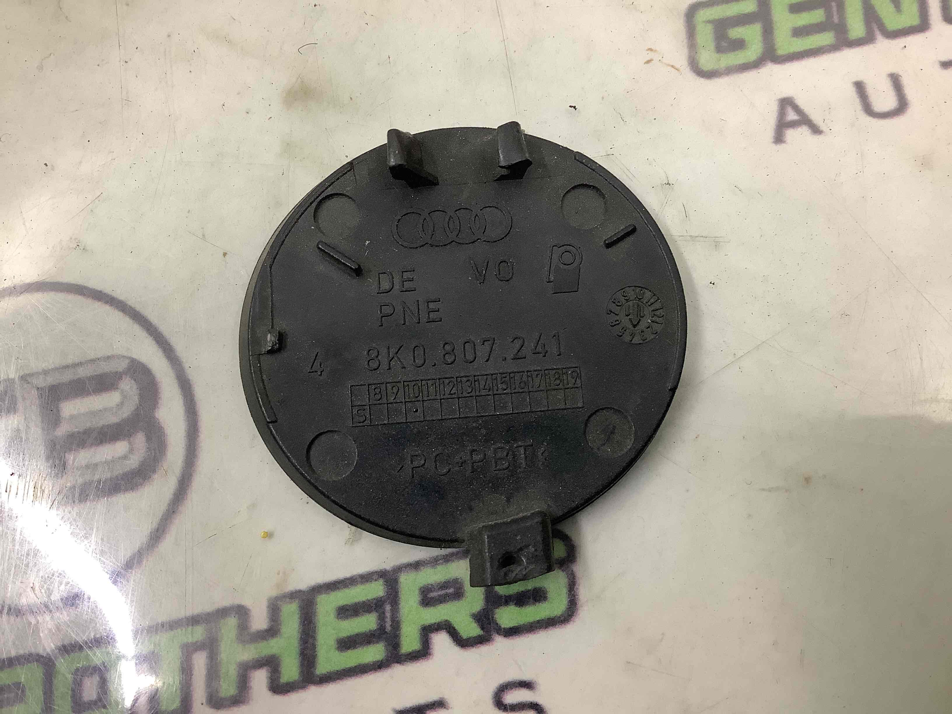 Заглушка, вставка решітка в бампер