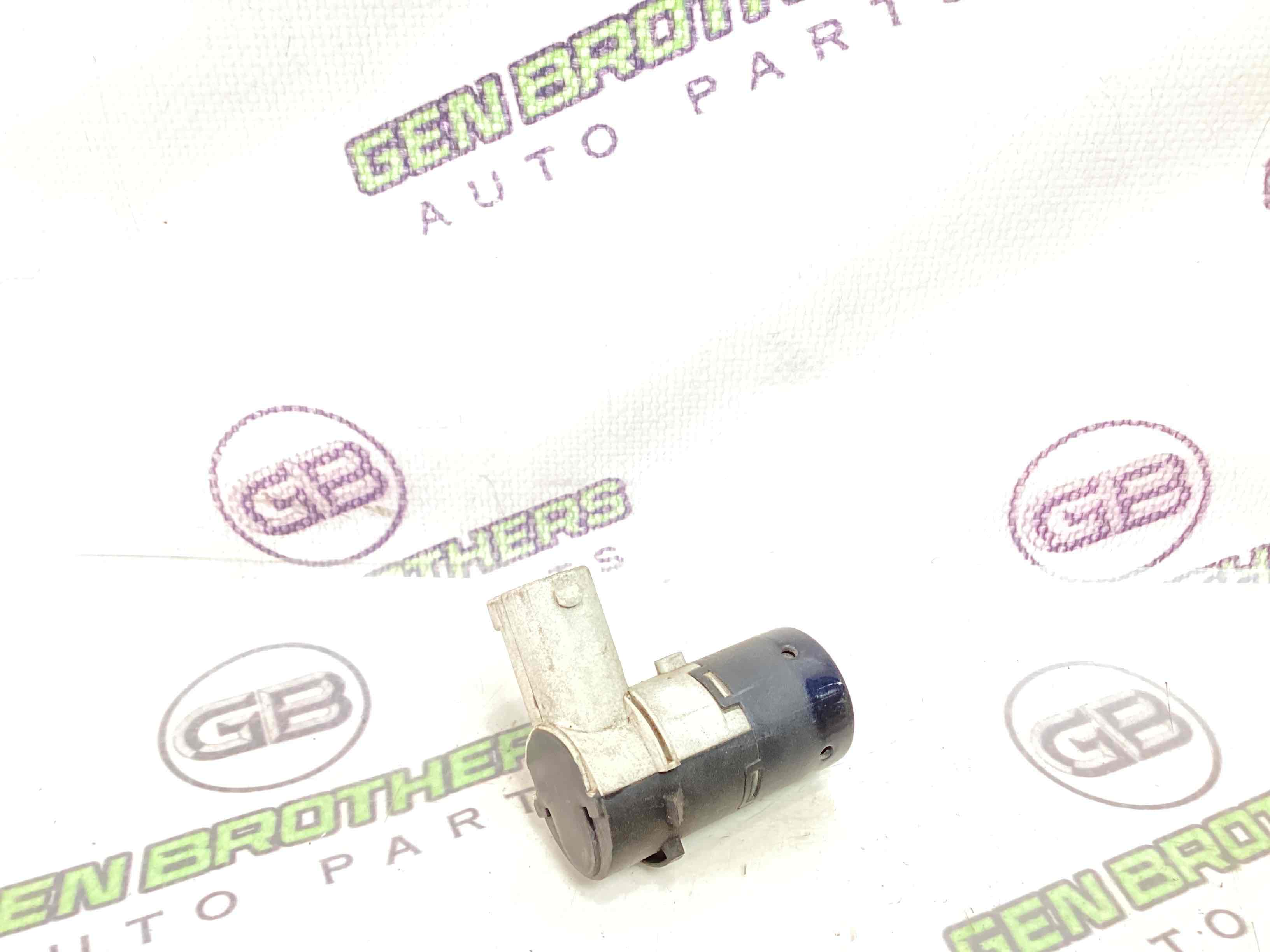 Парктронік, кріплення, корпус