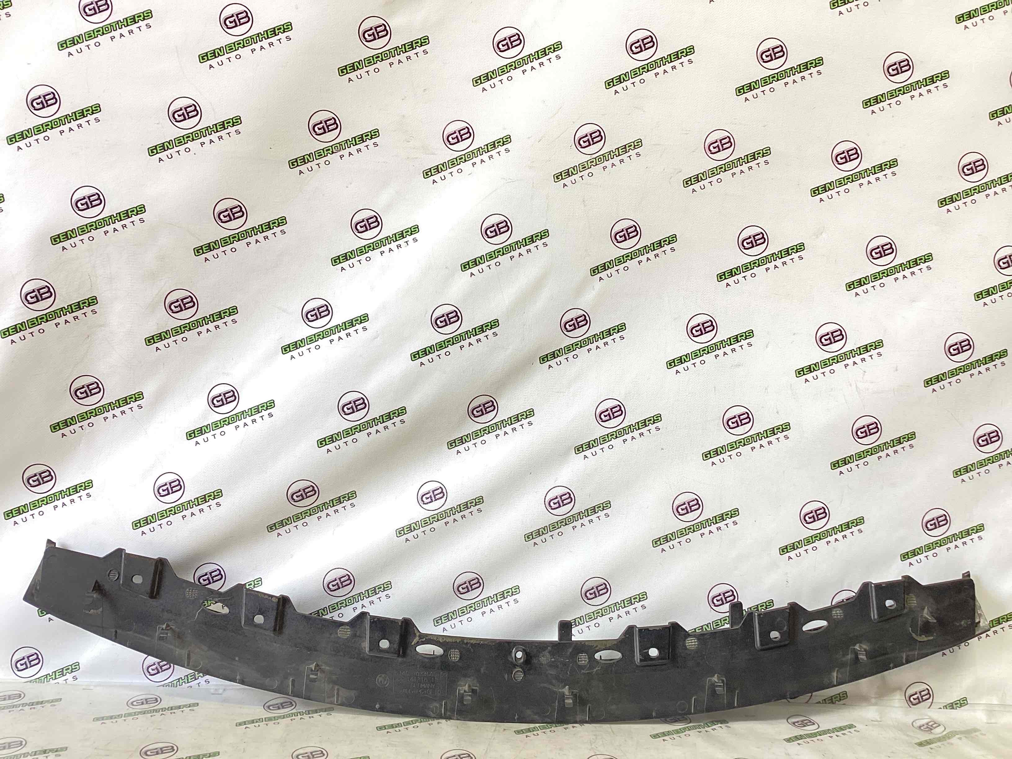 Пластикові елементи салону