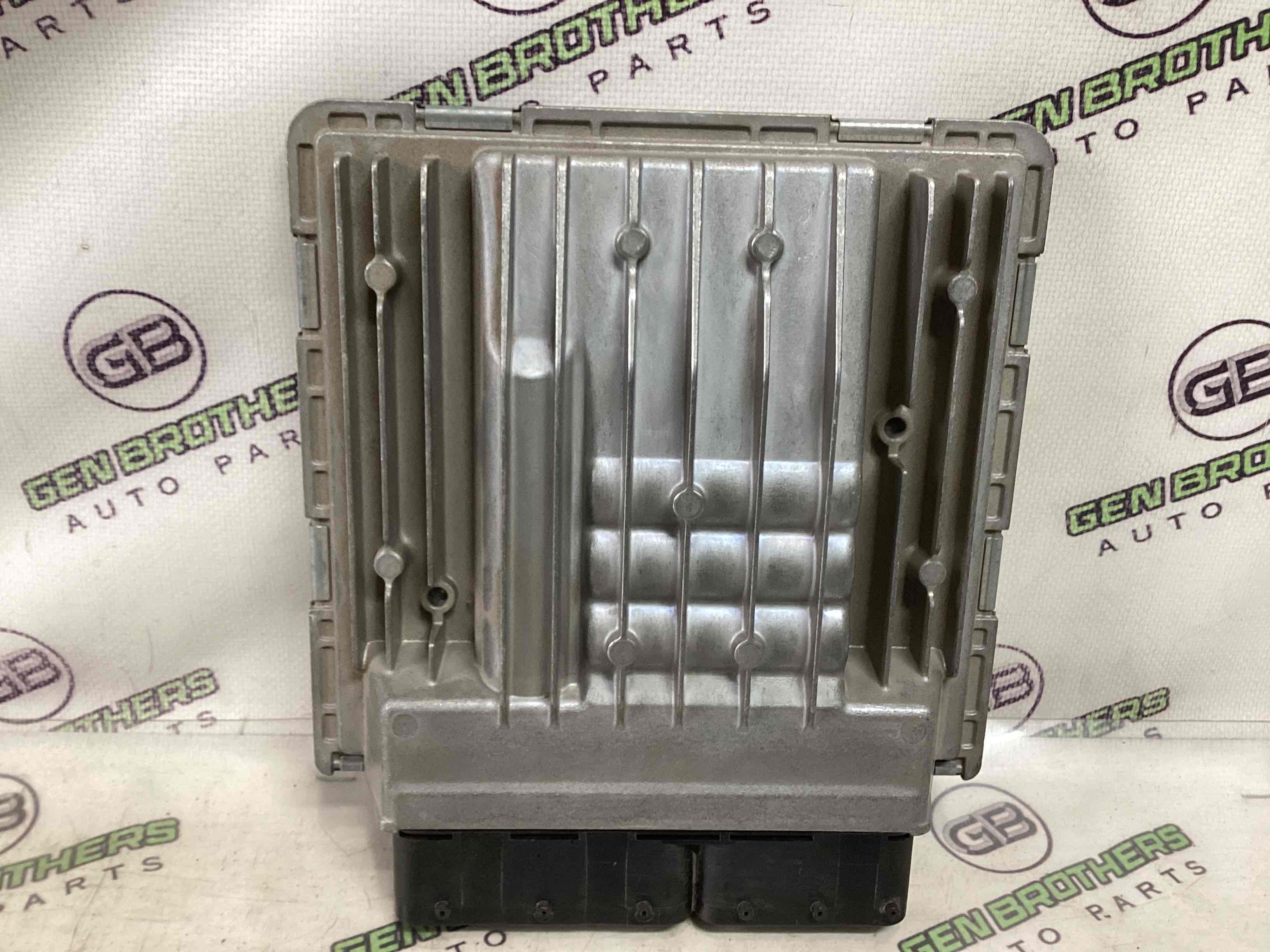 Блок ECU комп'ютер двигуна