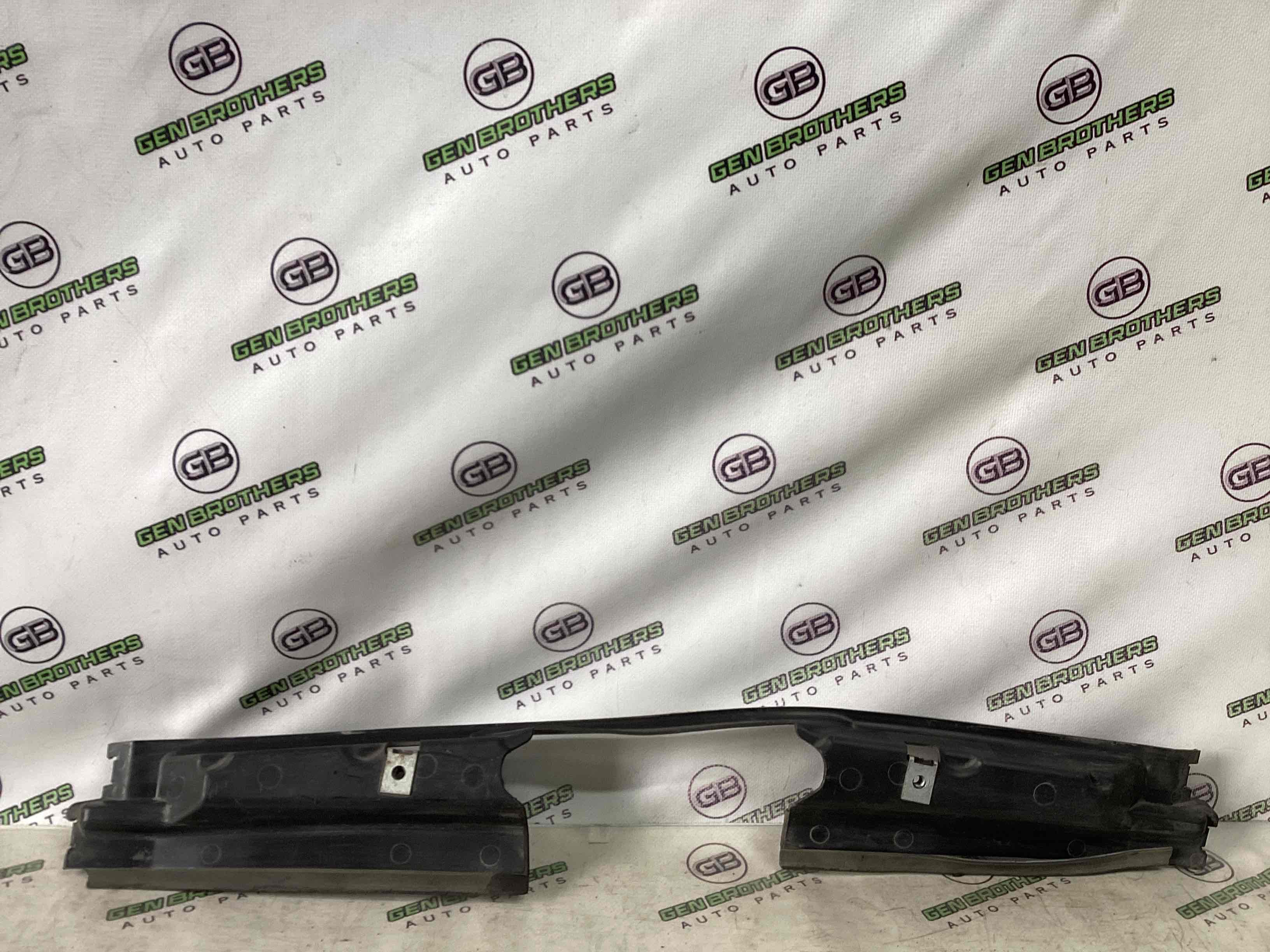 Дефлектор обдува радіатора