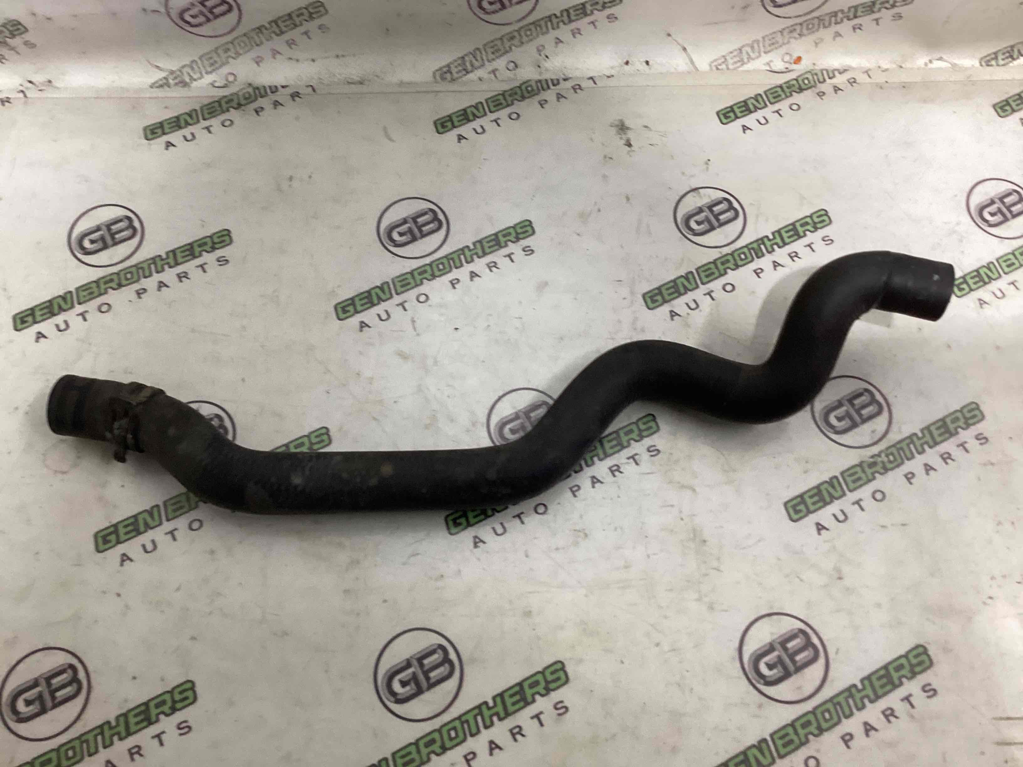 Патрубок трубопровід, шланг