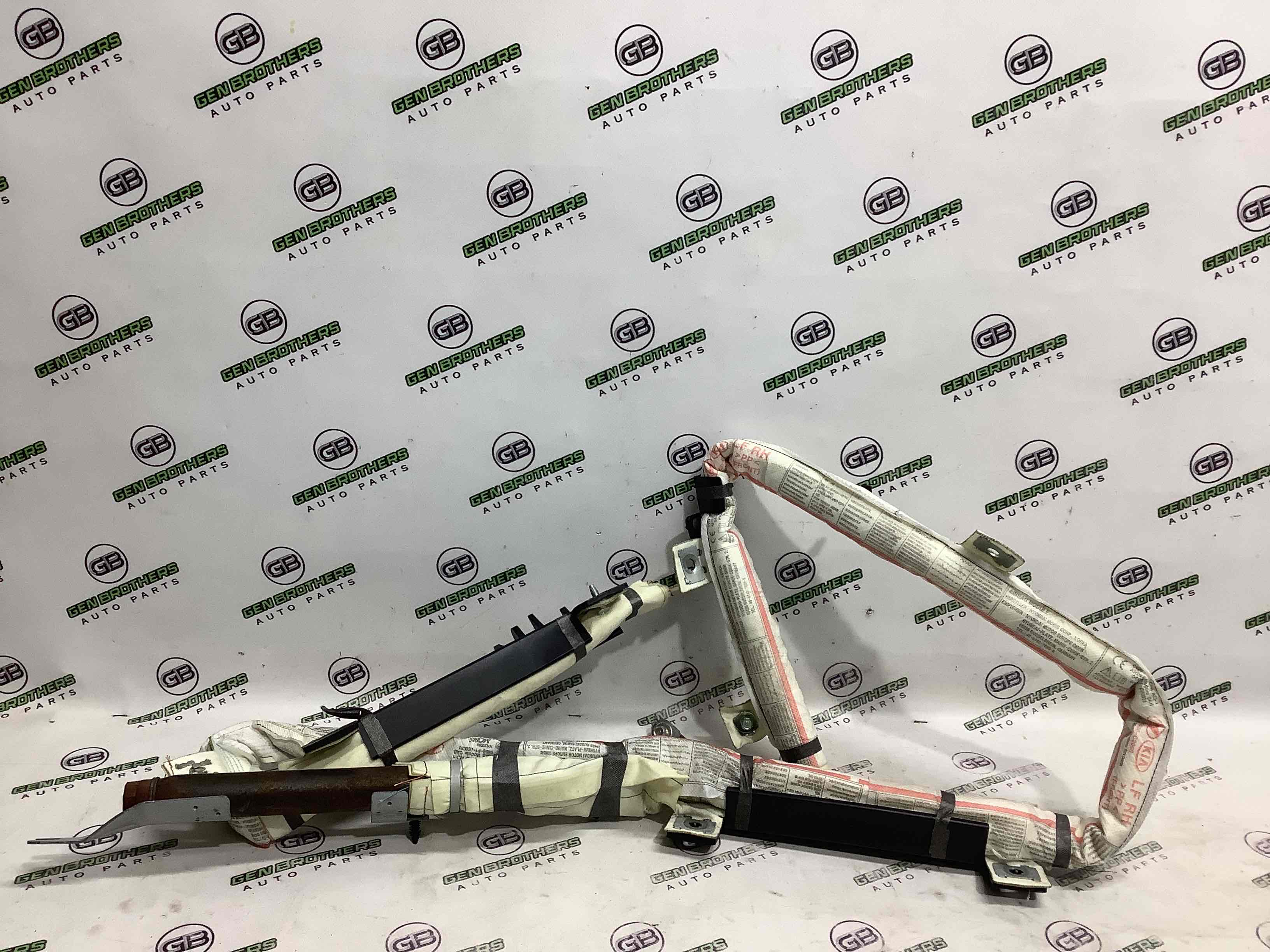 Подушка безпеки збоку шторка