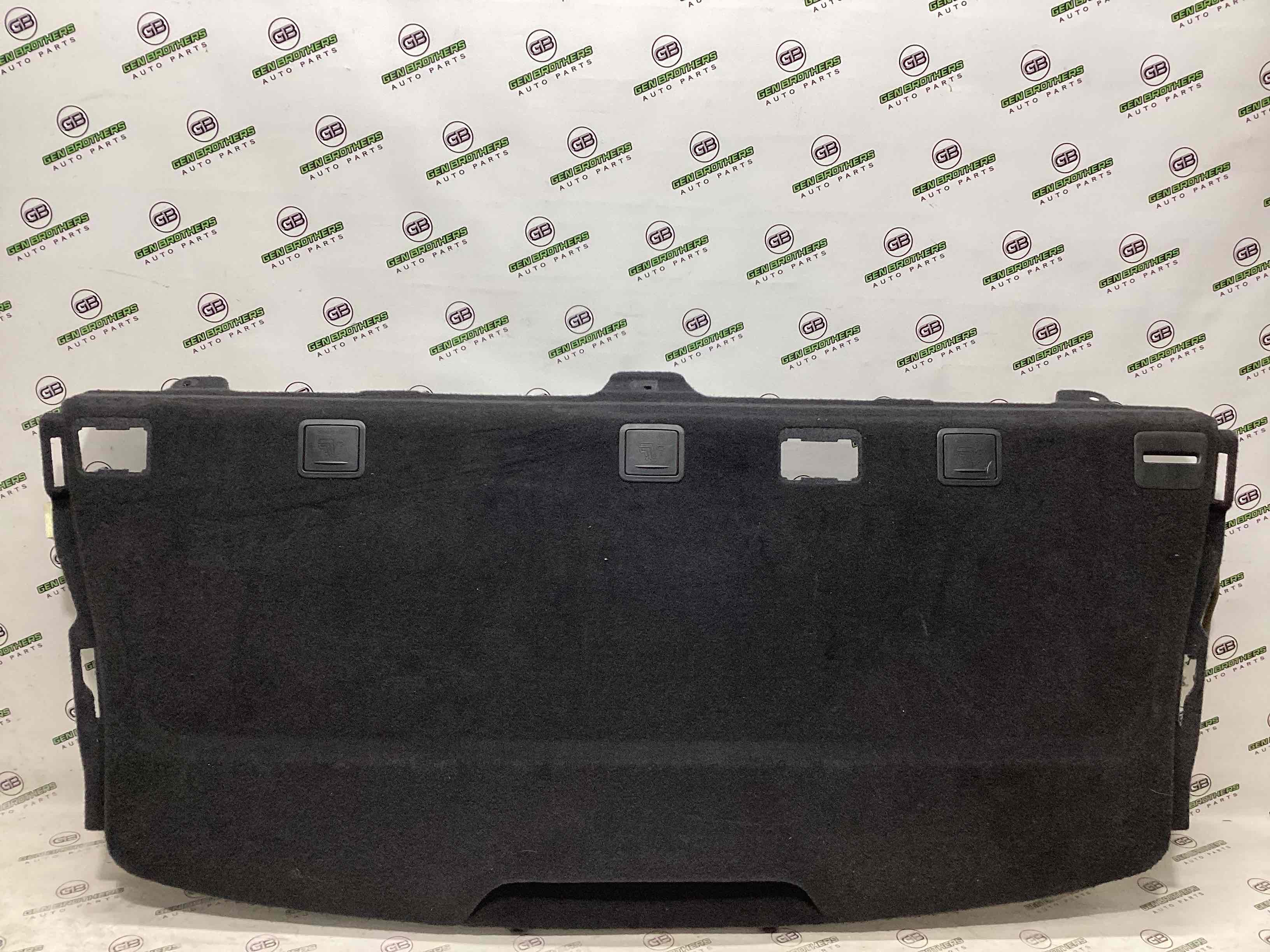 Обшивка задньої полиці