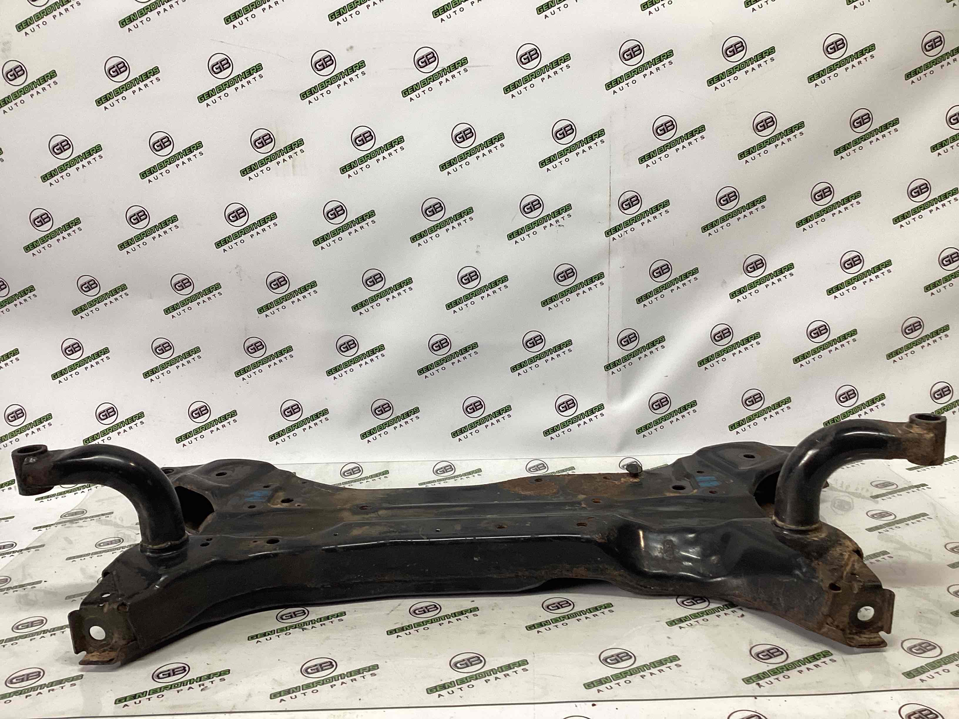 Балка підвіски передня підрамник