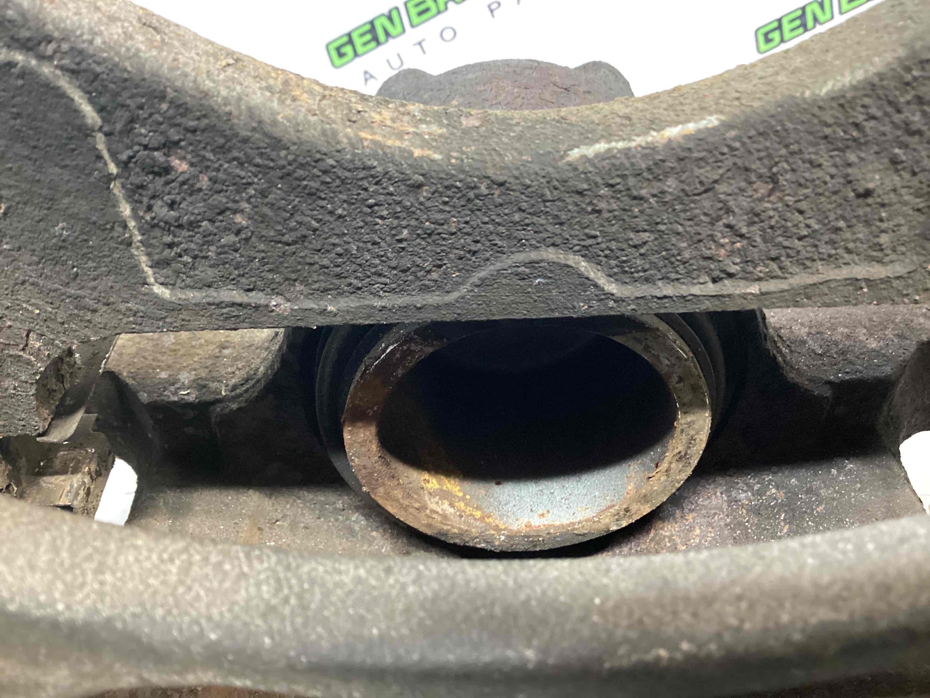 Супорт передній правий