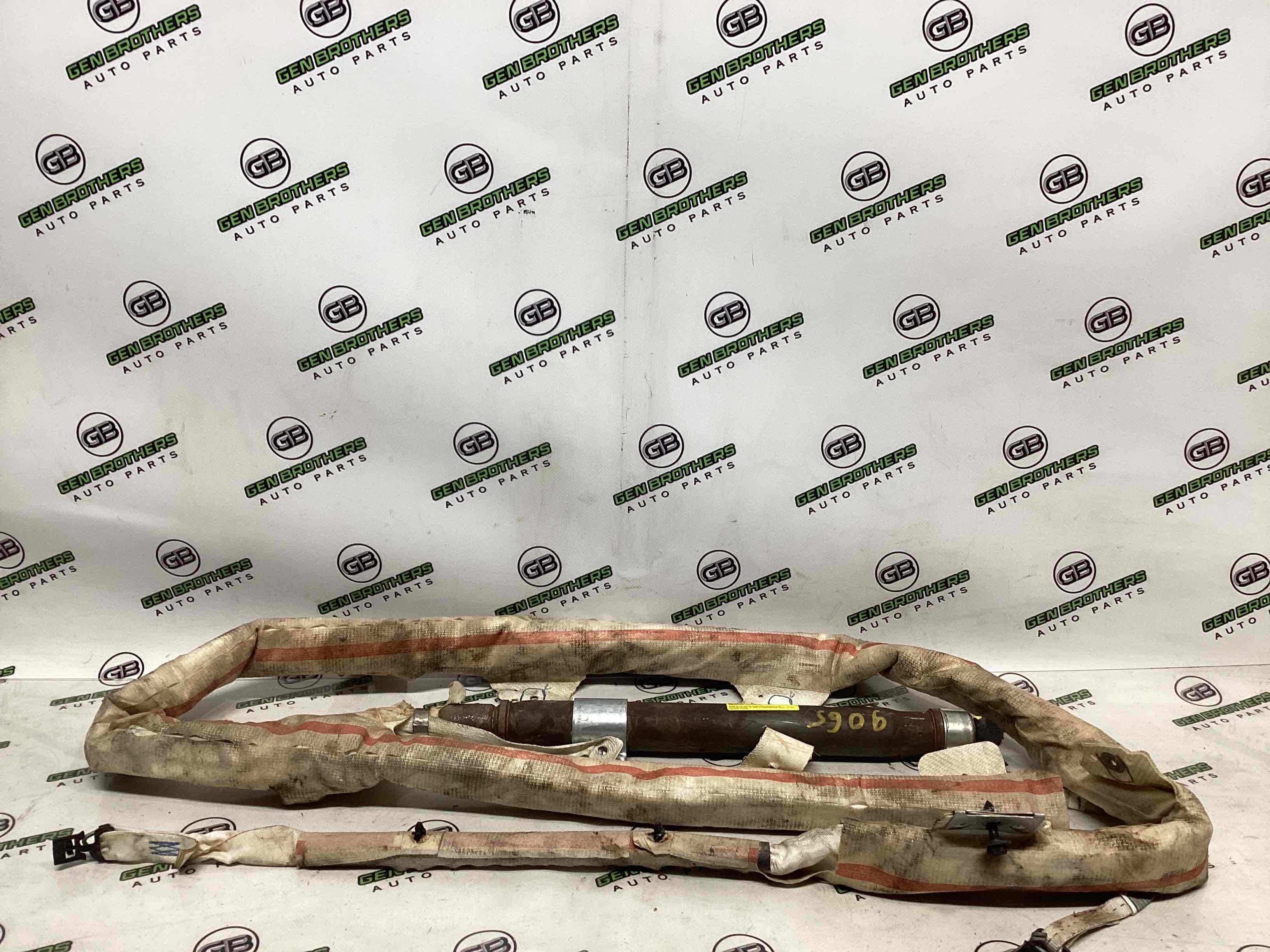 Подушка безпеки збоку шторка