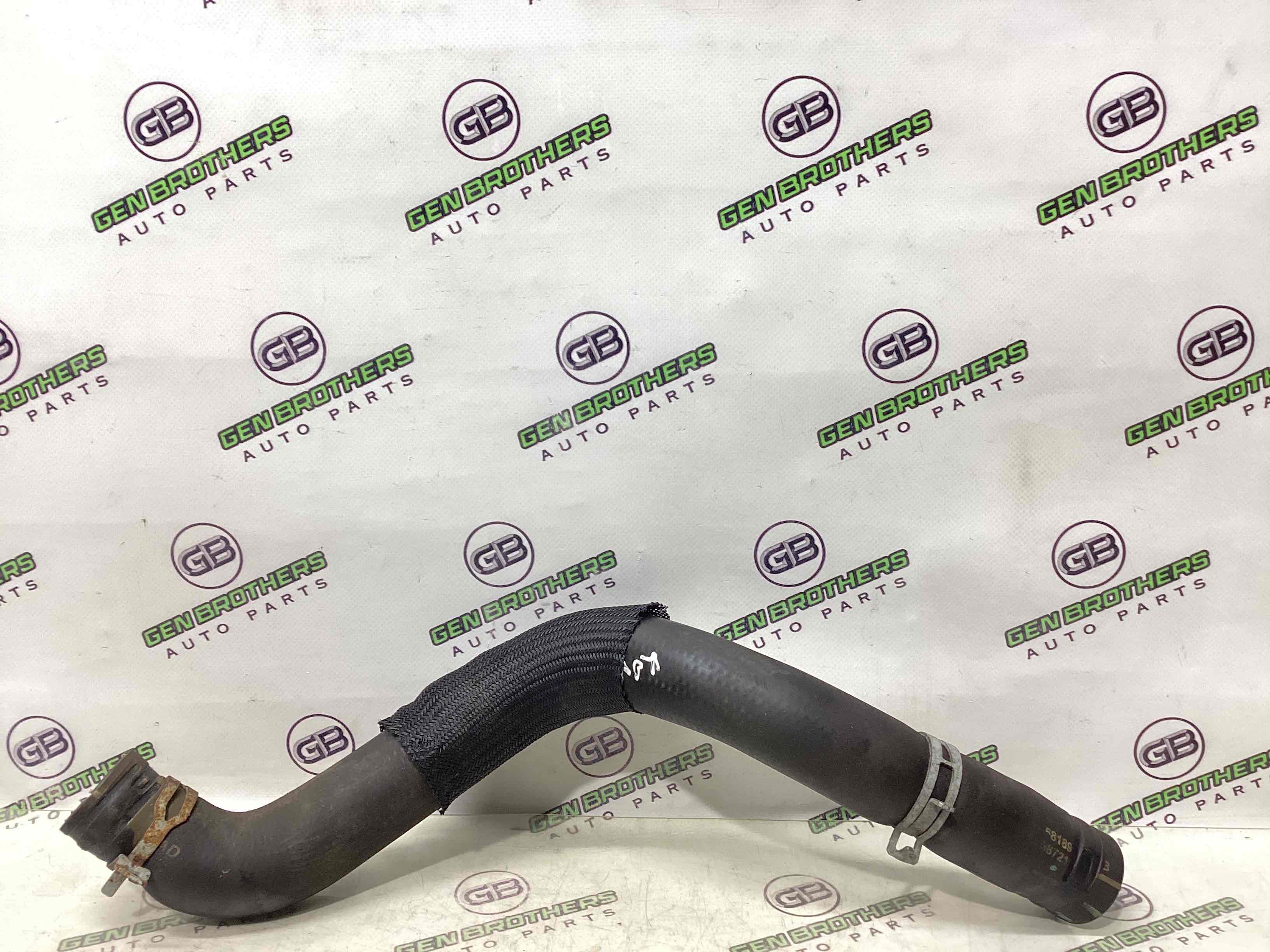 Патрубок радіаторів