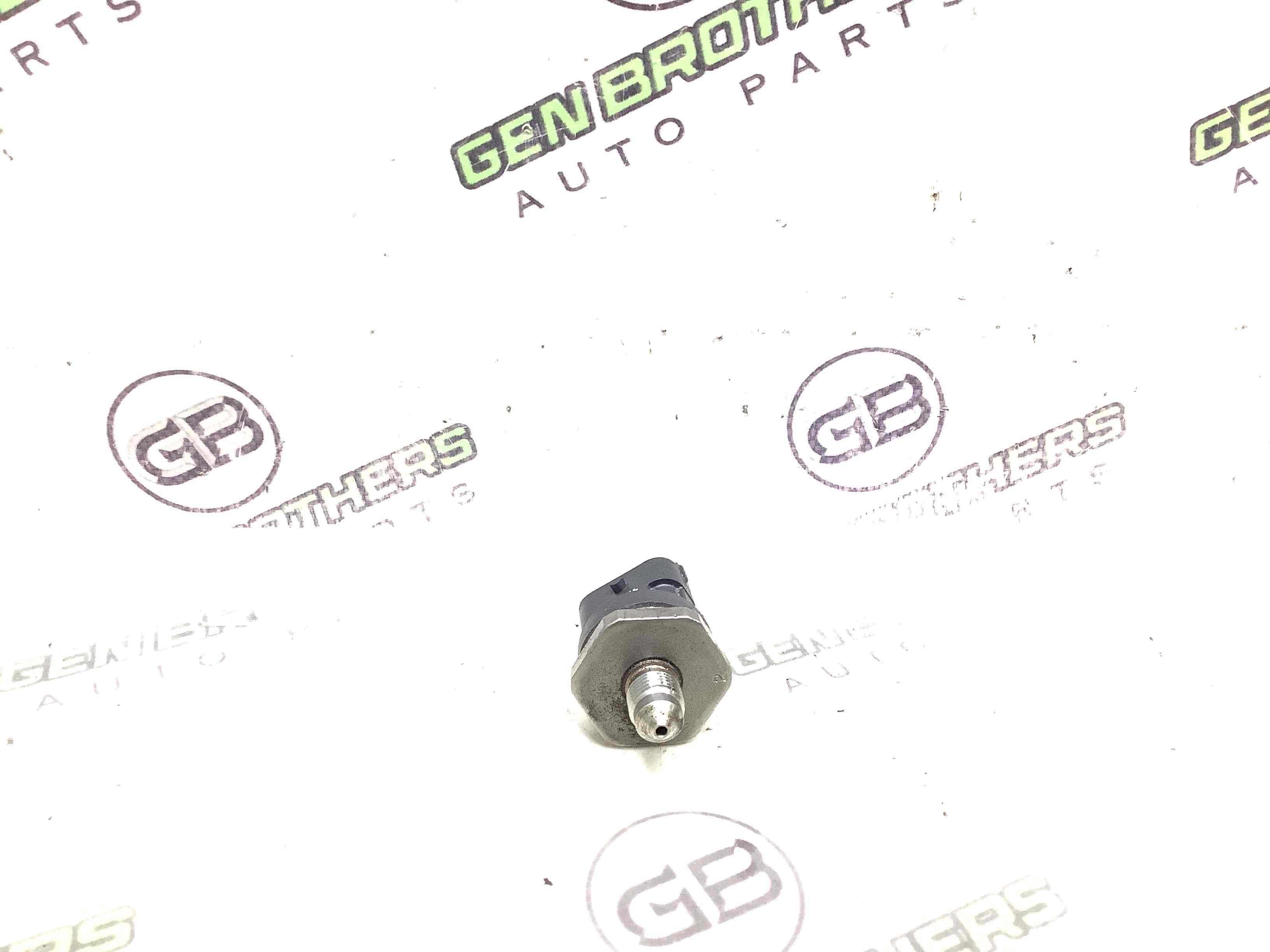 Датчик тиску палива