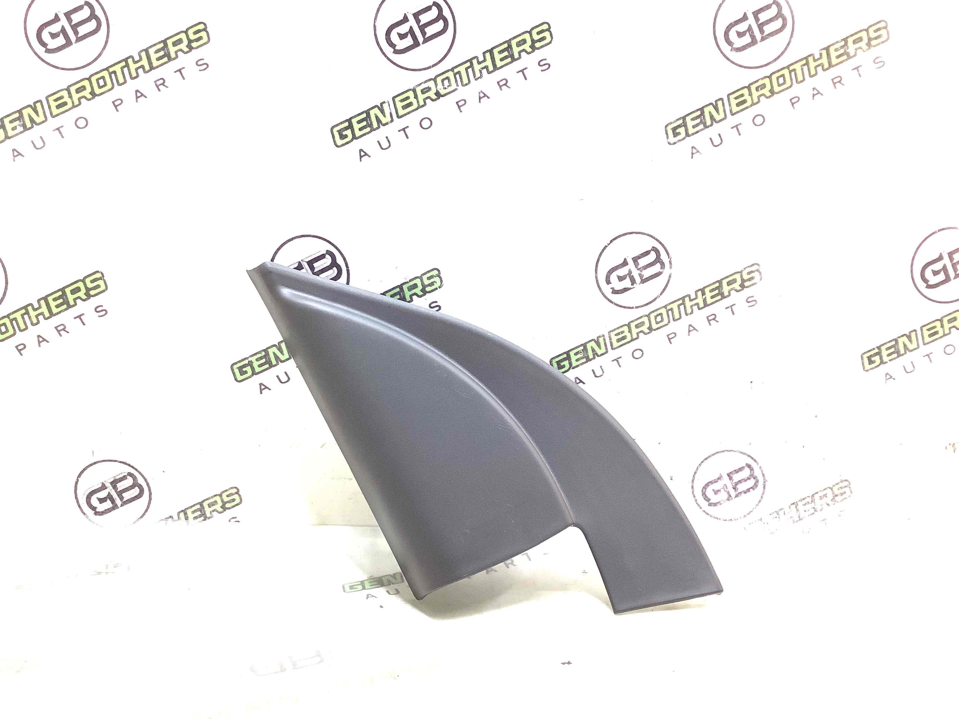 Корпус, накладка, кріплення лівого дзеркала