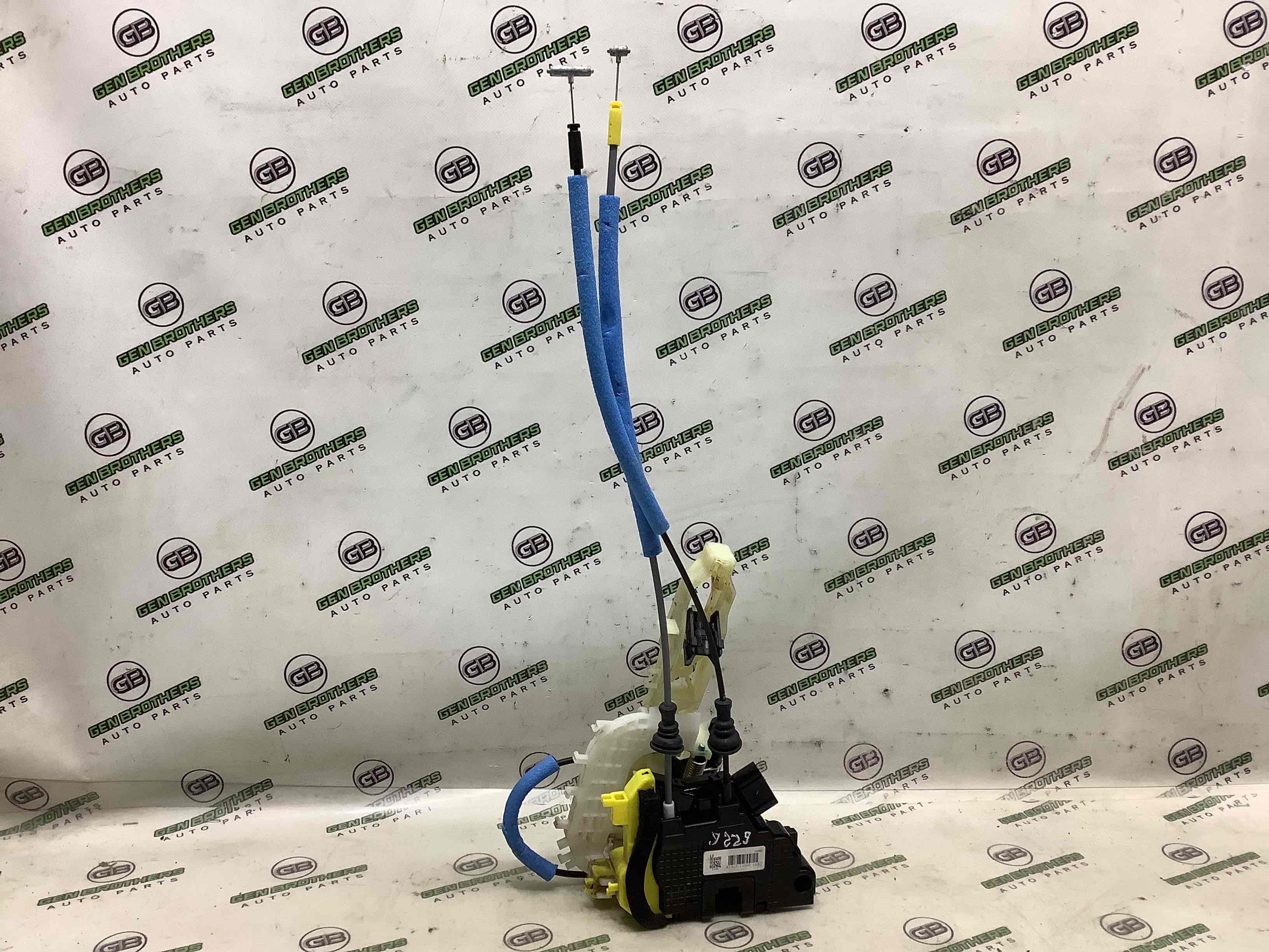 Замок дверей передньої лівої