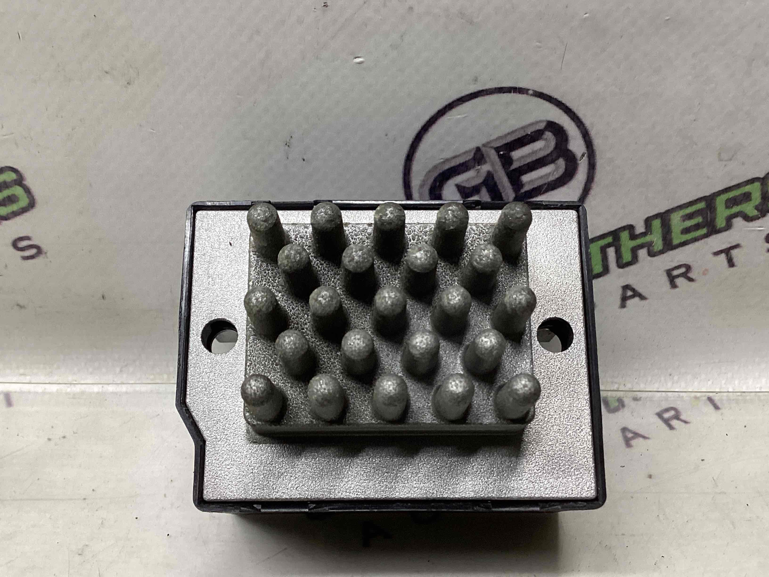 Резистор пічки