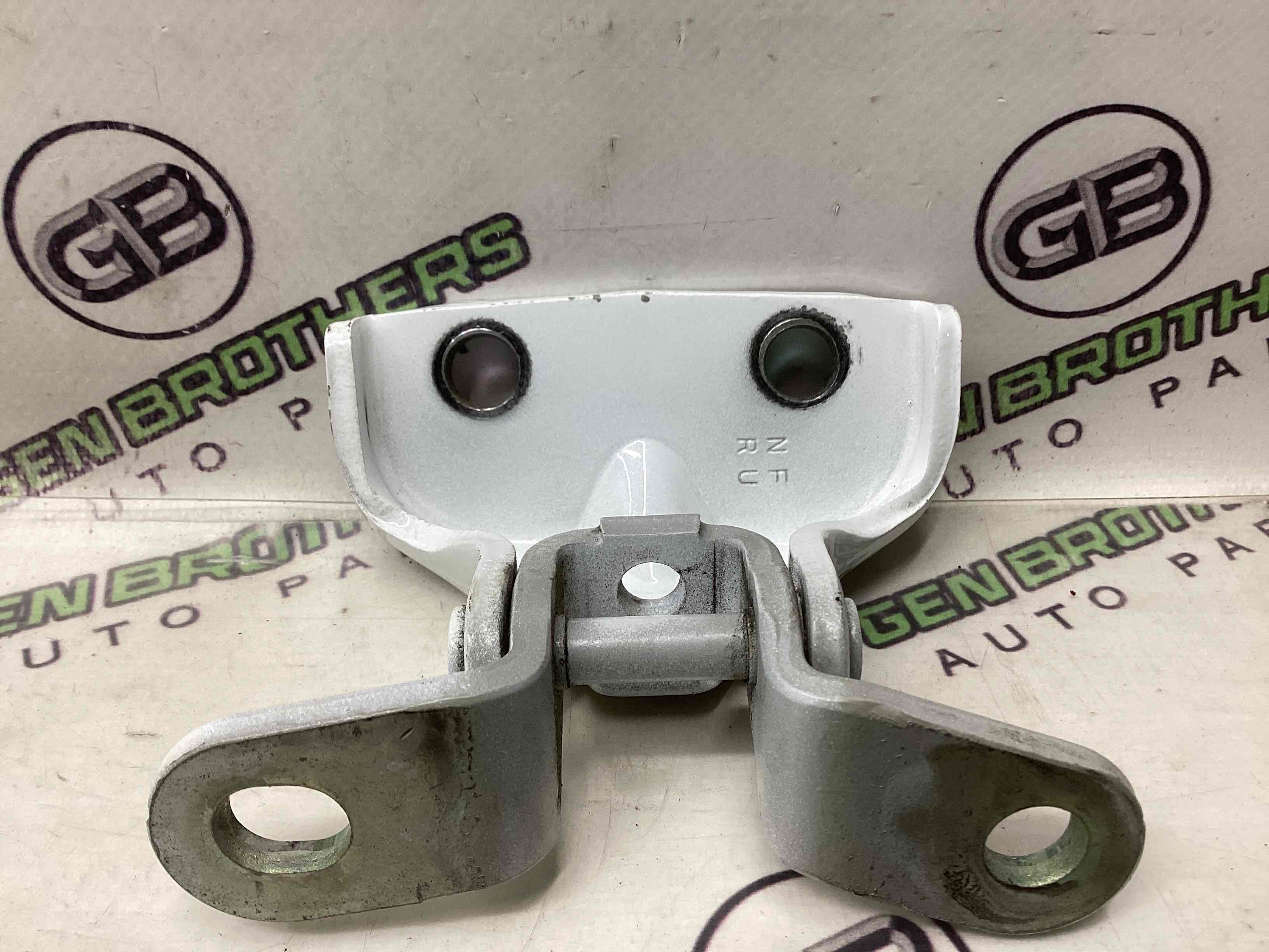 Петля двері, замок двері