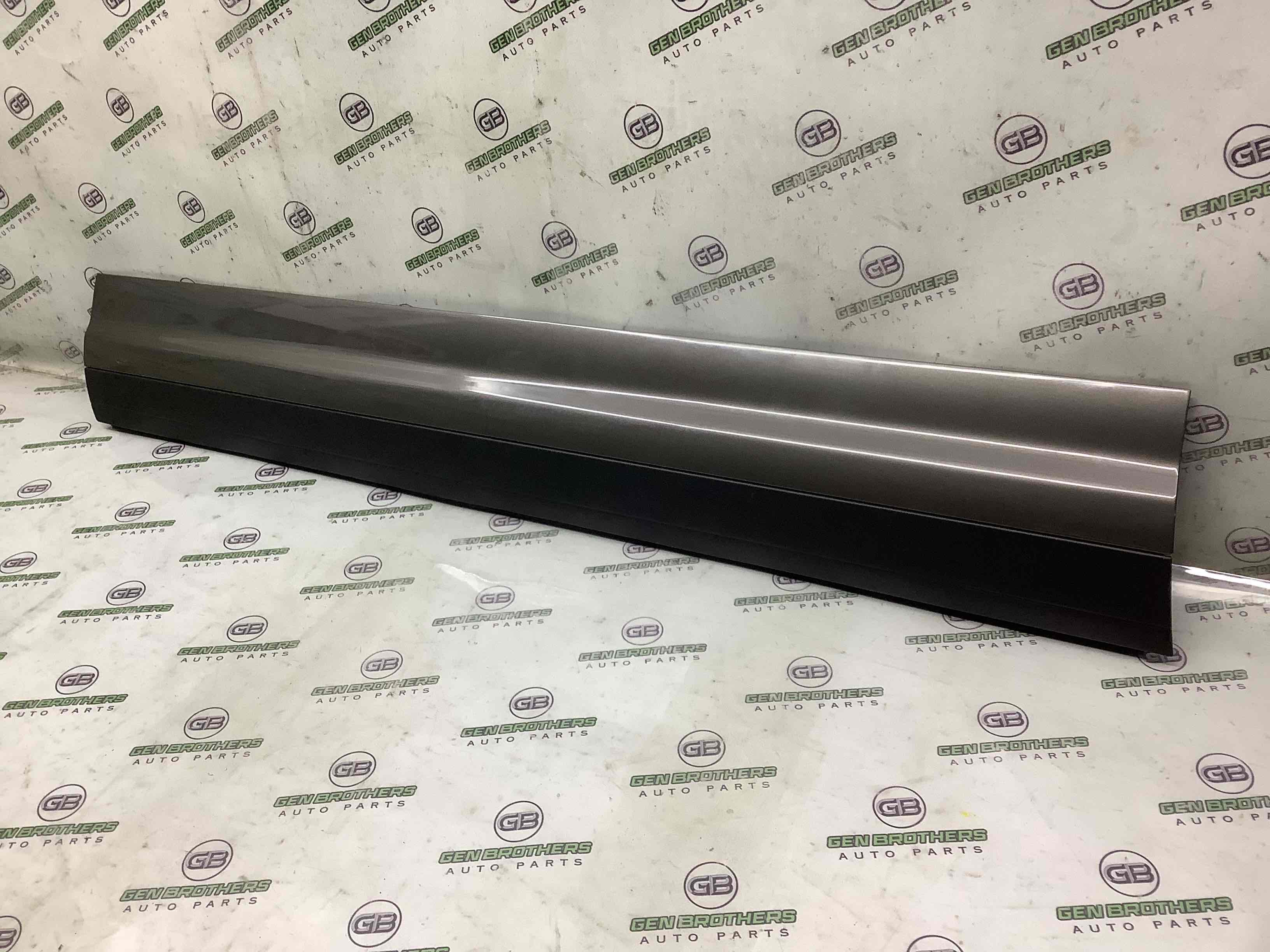 Молдинг двері передньої лівої