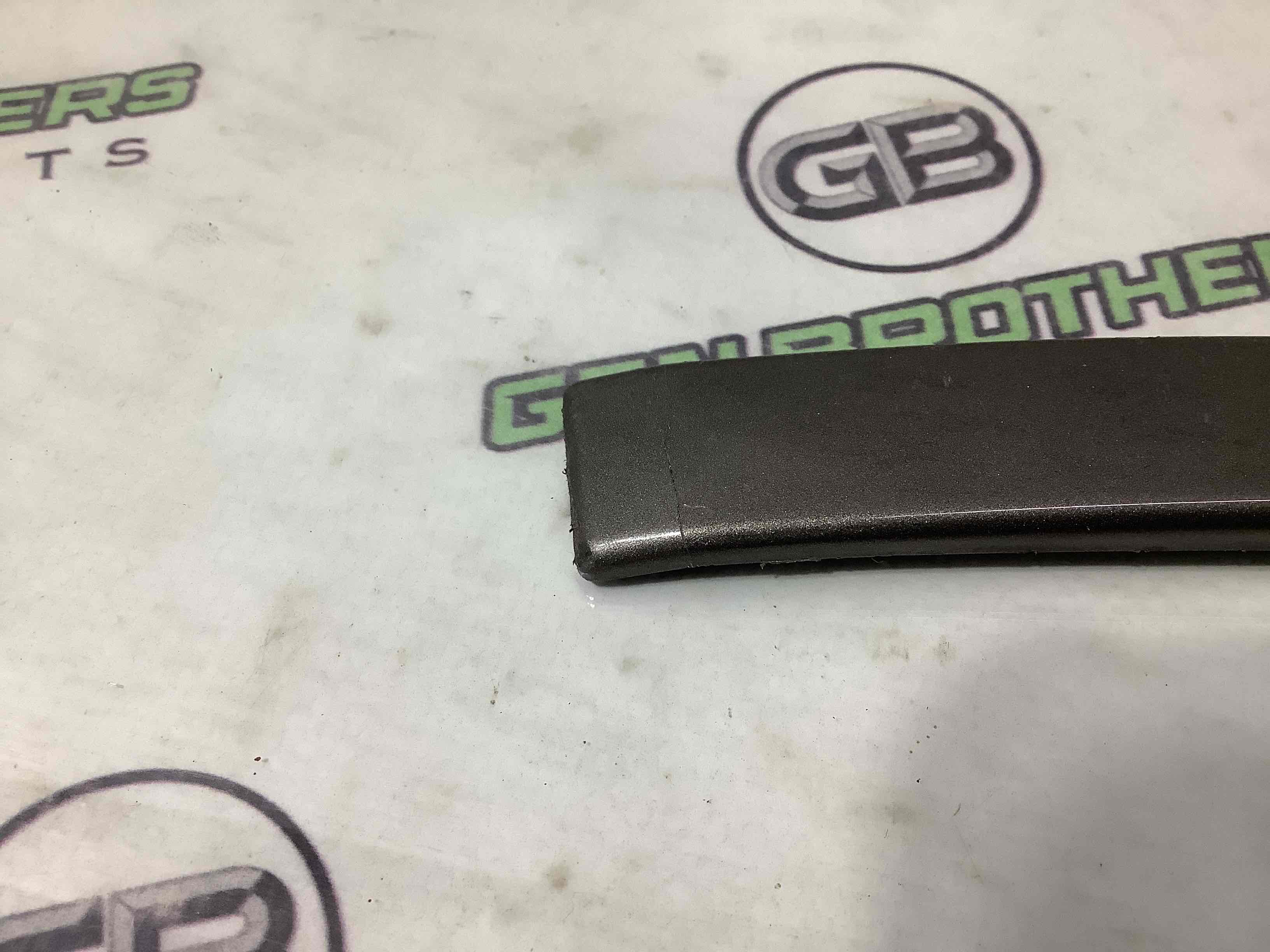 Молдинг двері задньої лівої