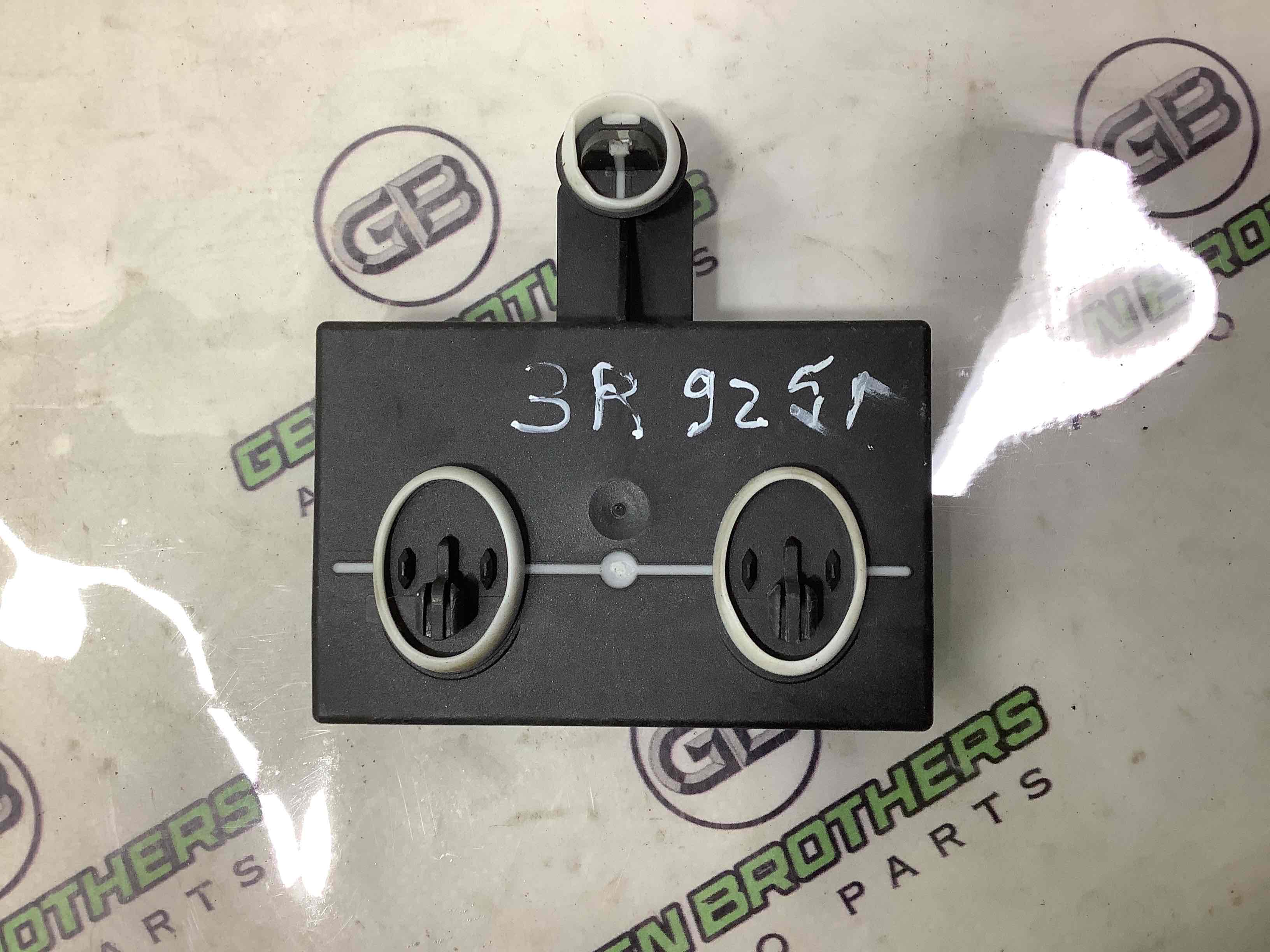 Блок керування дверима