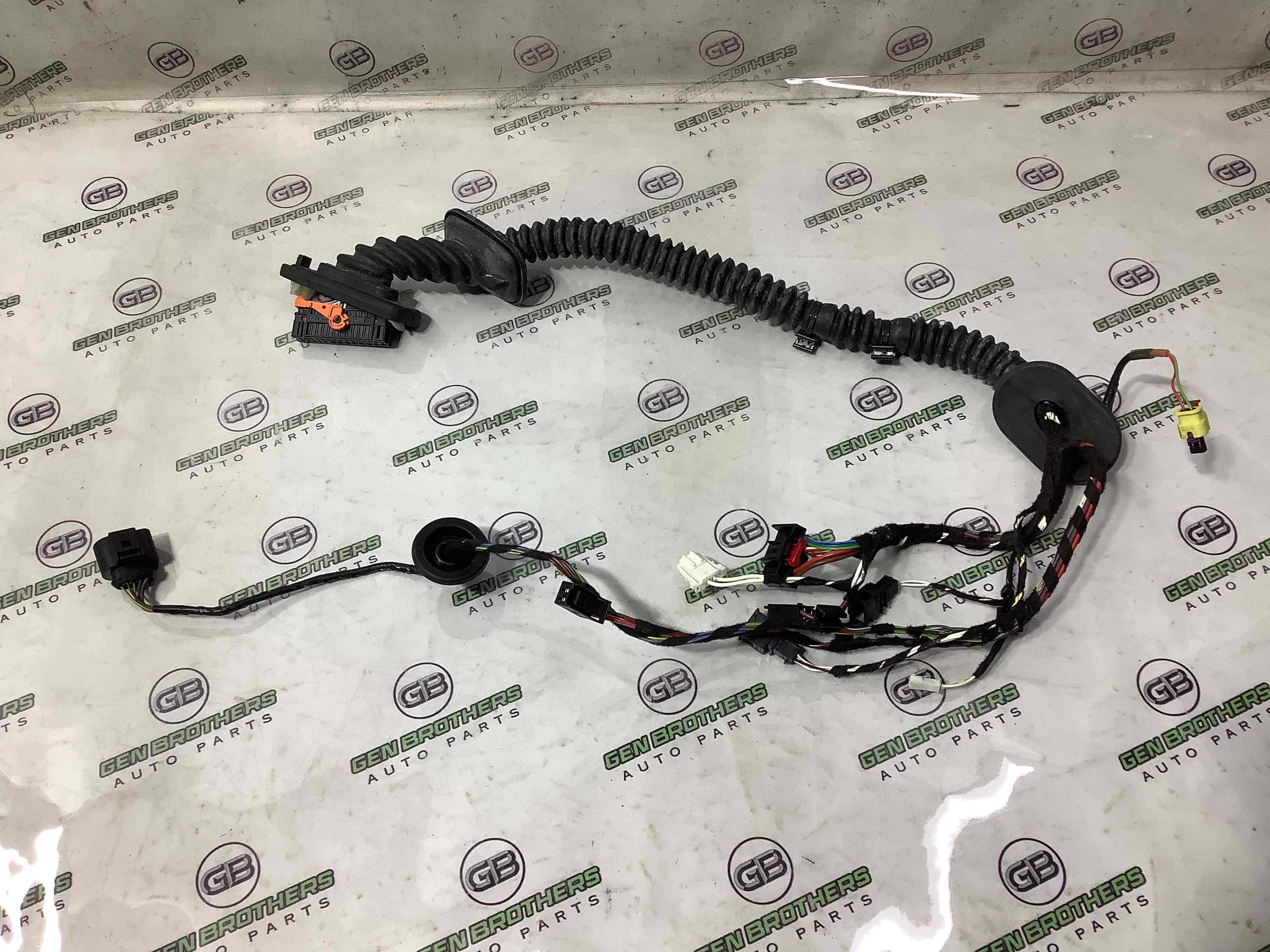 Електропроводка дверей, кришки багажника коса