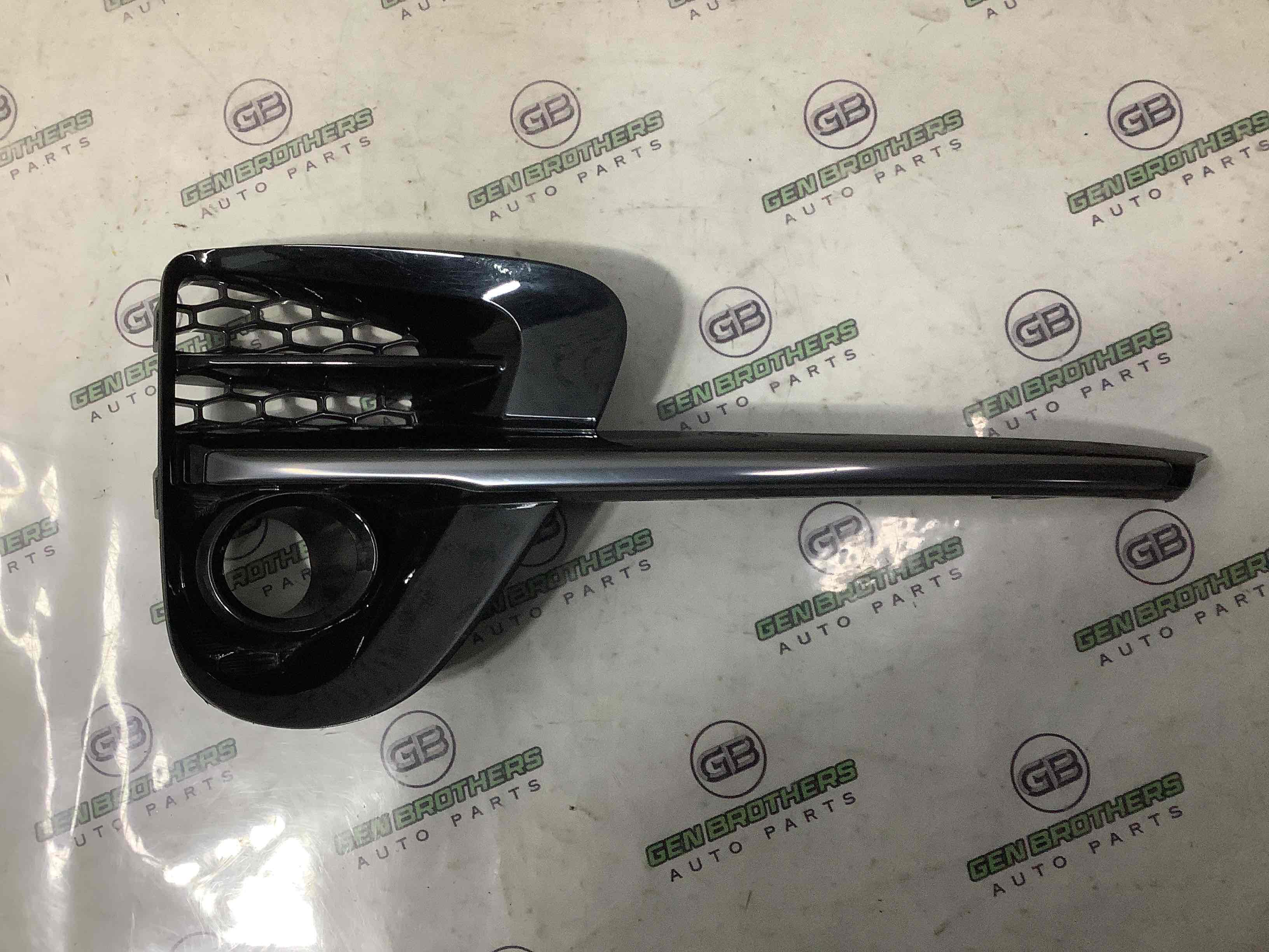 Рамка протитуманної фари, рамка поворотника