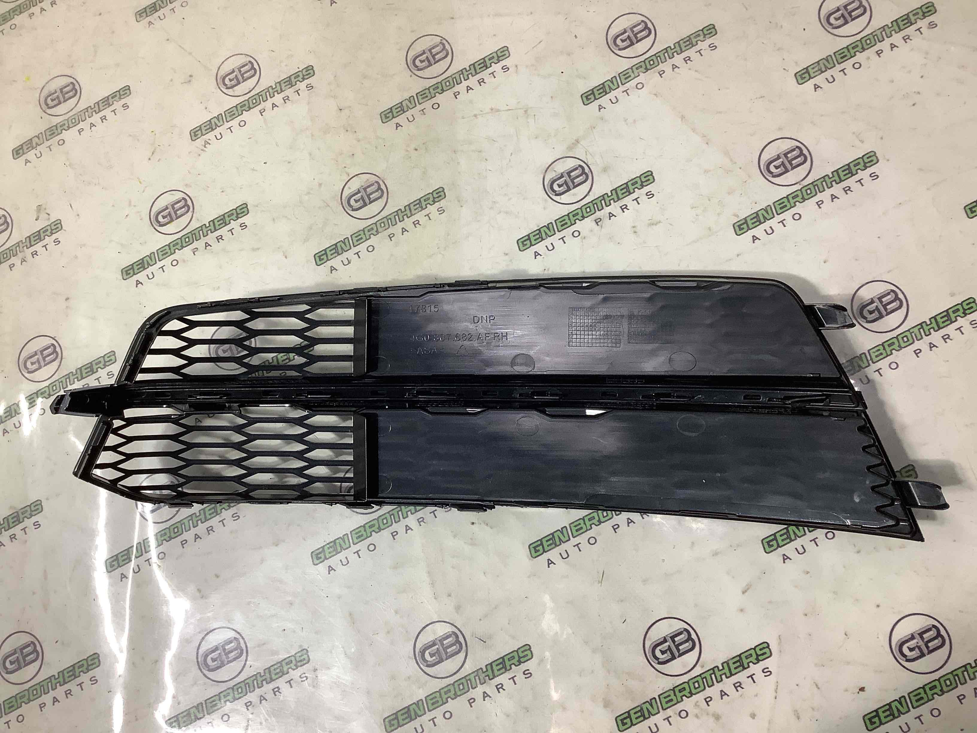 Рамка противотуманной фары, рамка поворотника