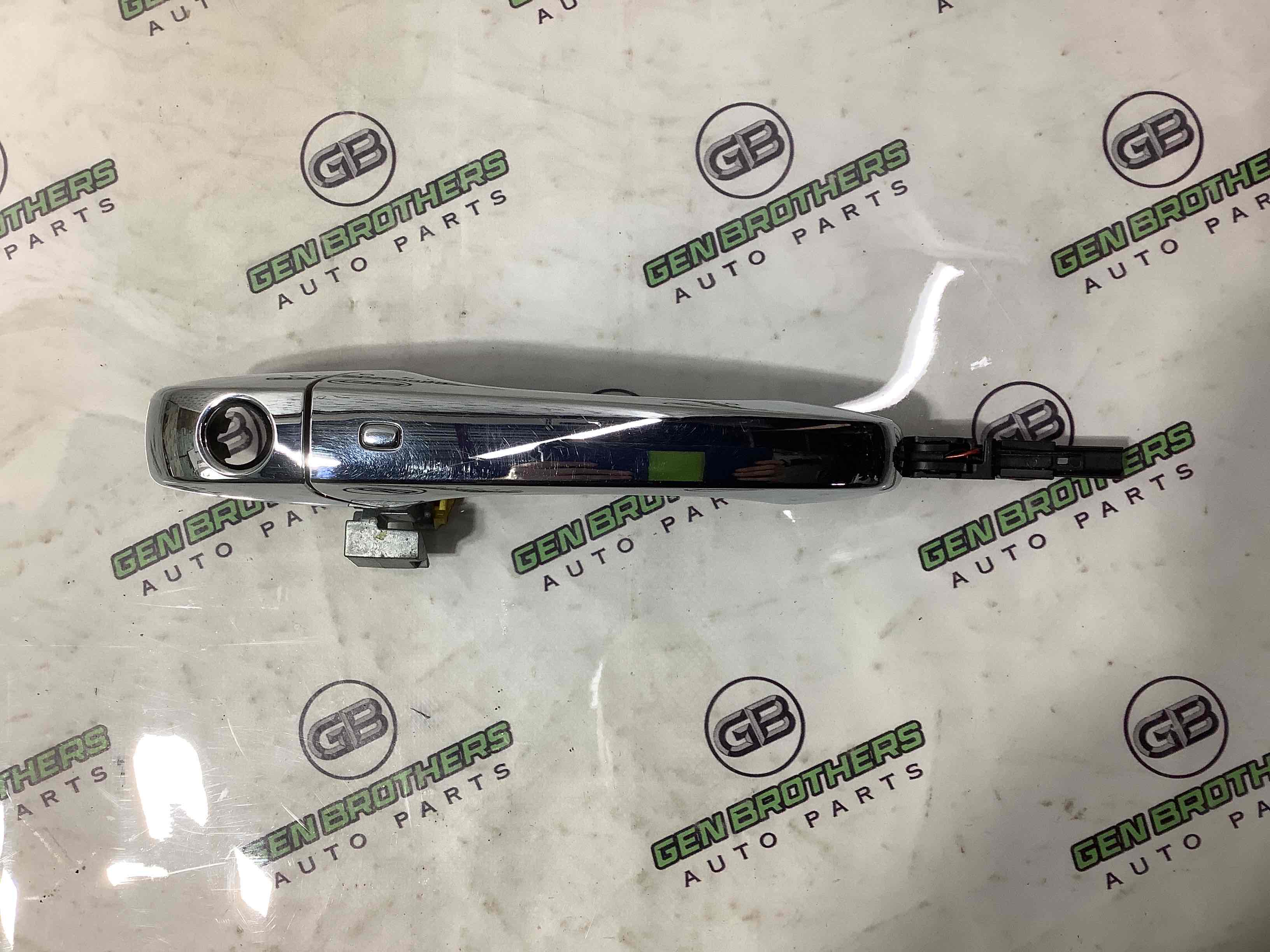 Ручка двері зовнішня