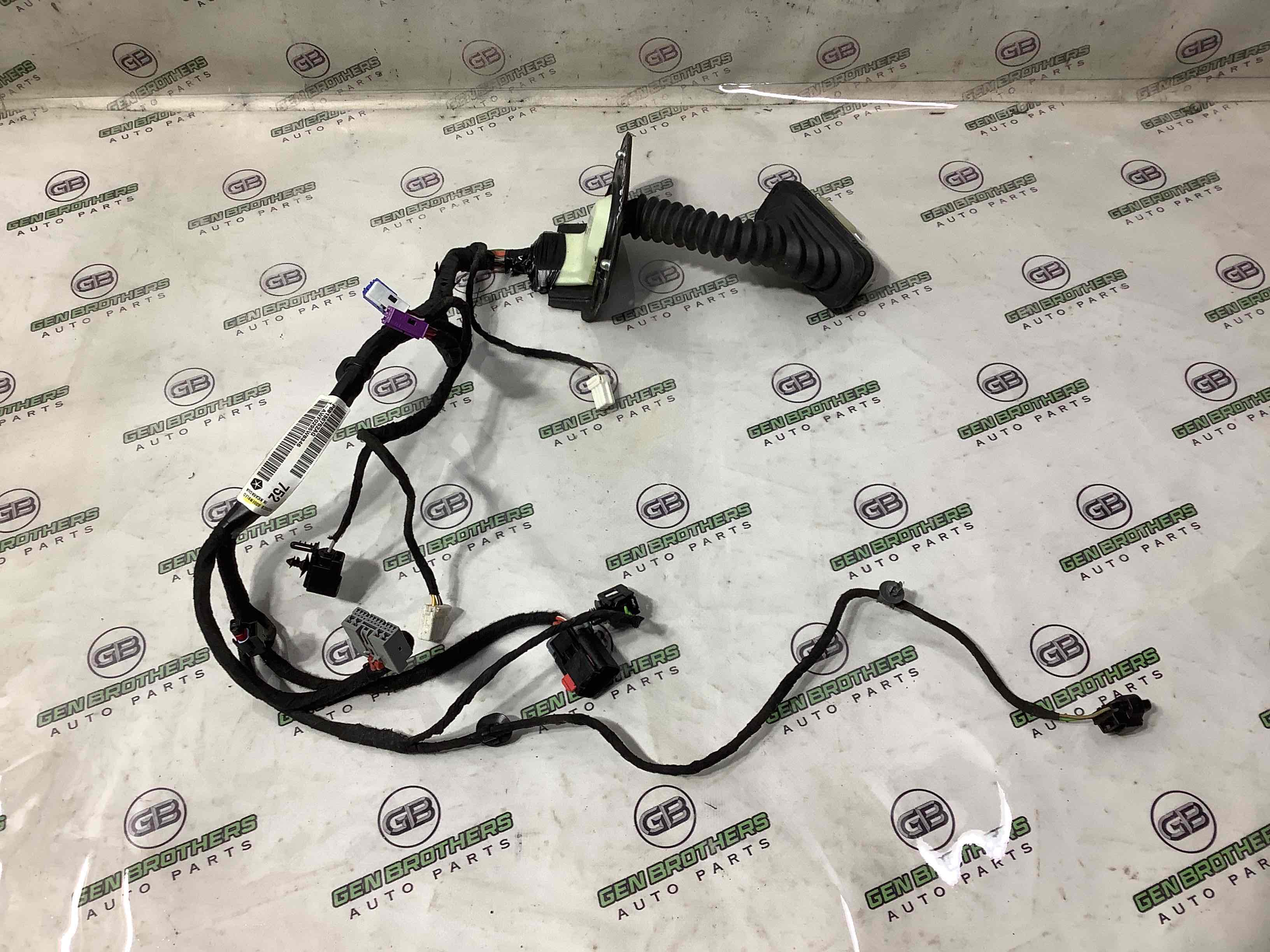 Електропроводка дверей, кришки багажника коса