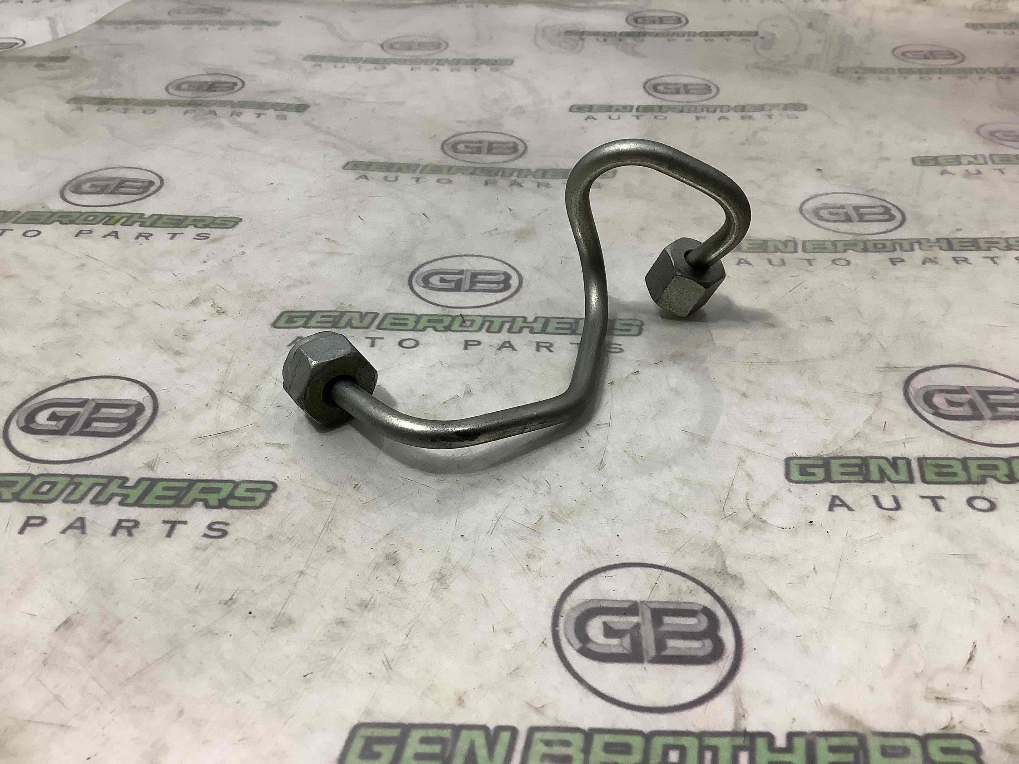 Трубка паливна